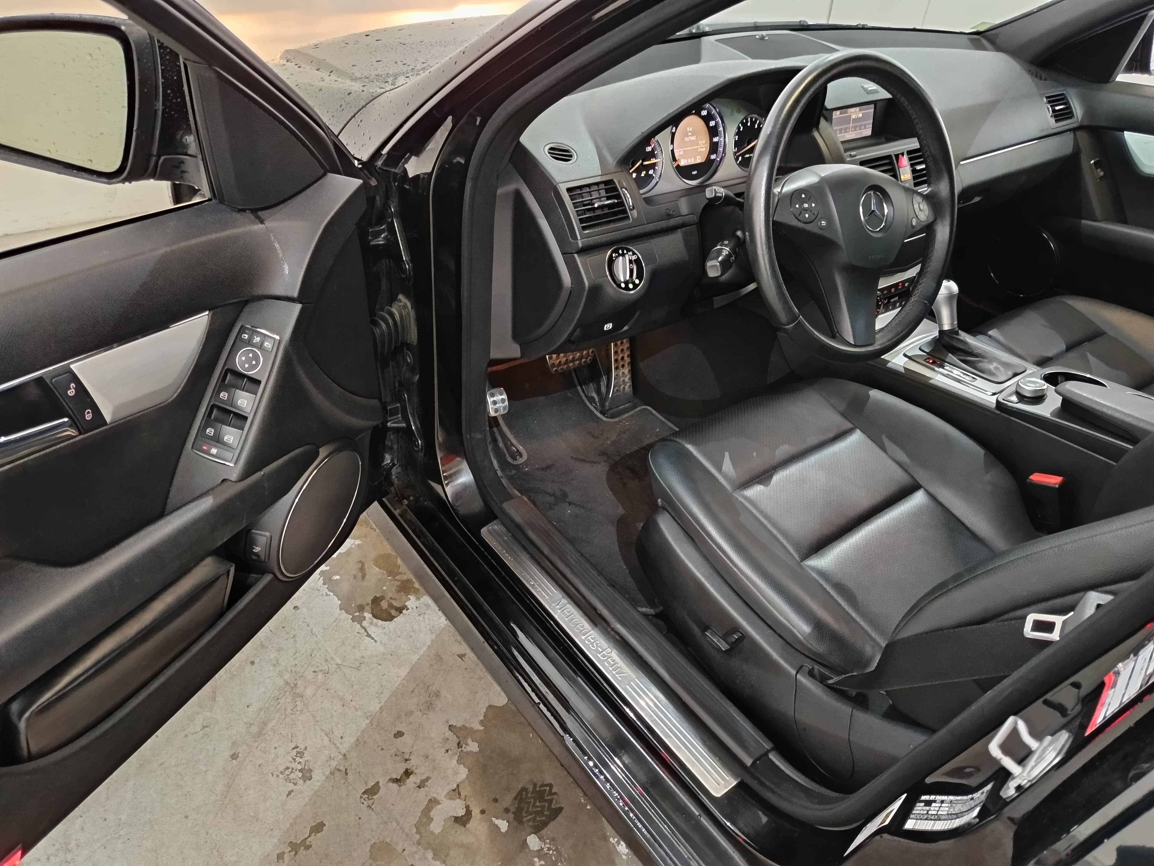 Mercedes-Benz C300 · Ano 2008 — imagem 27