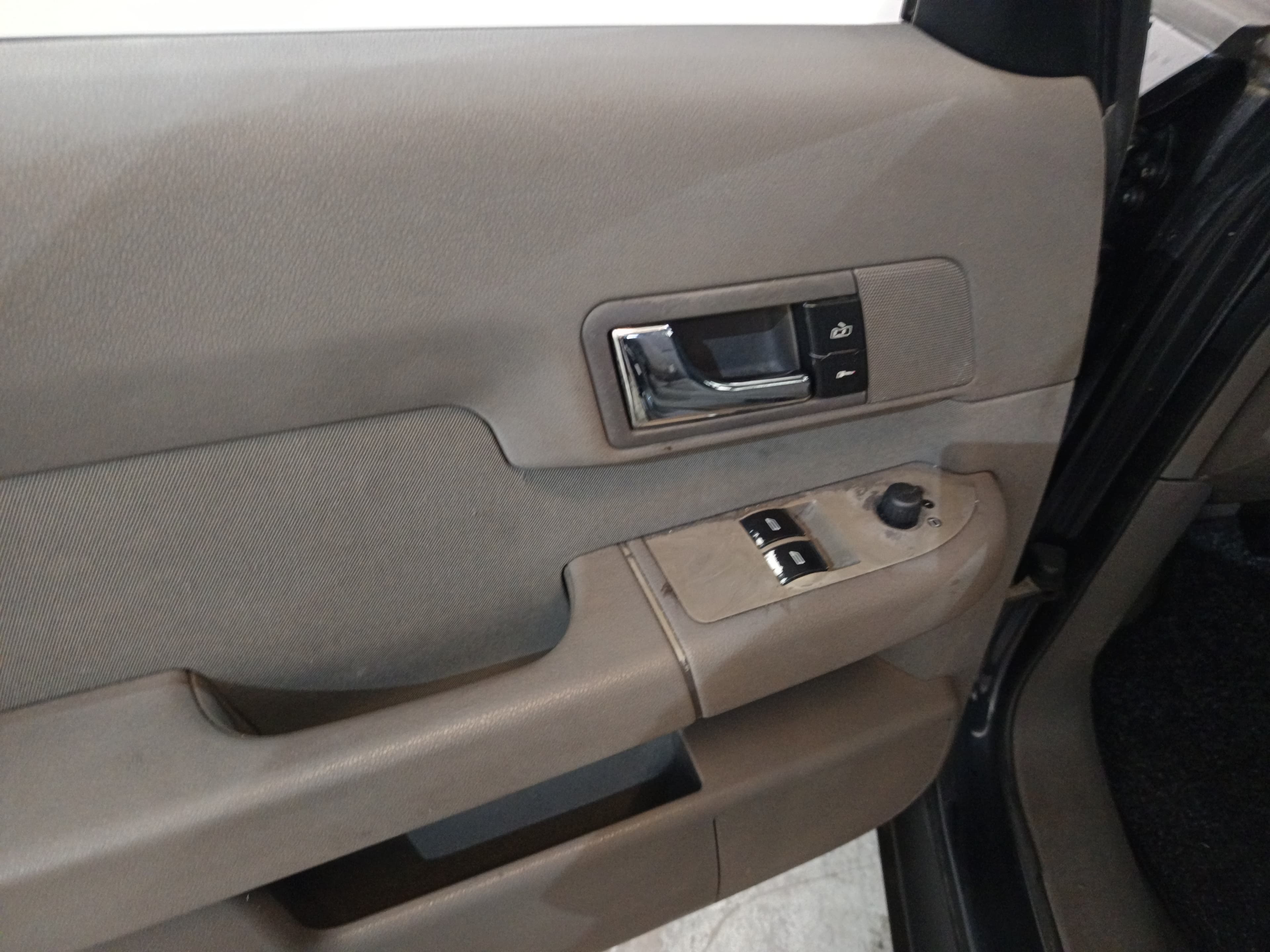 Audi A2 · Ano 2001 — image 27