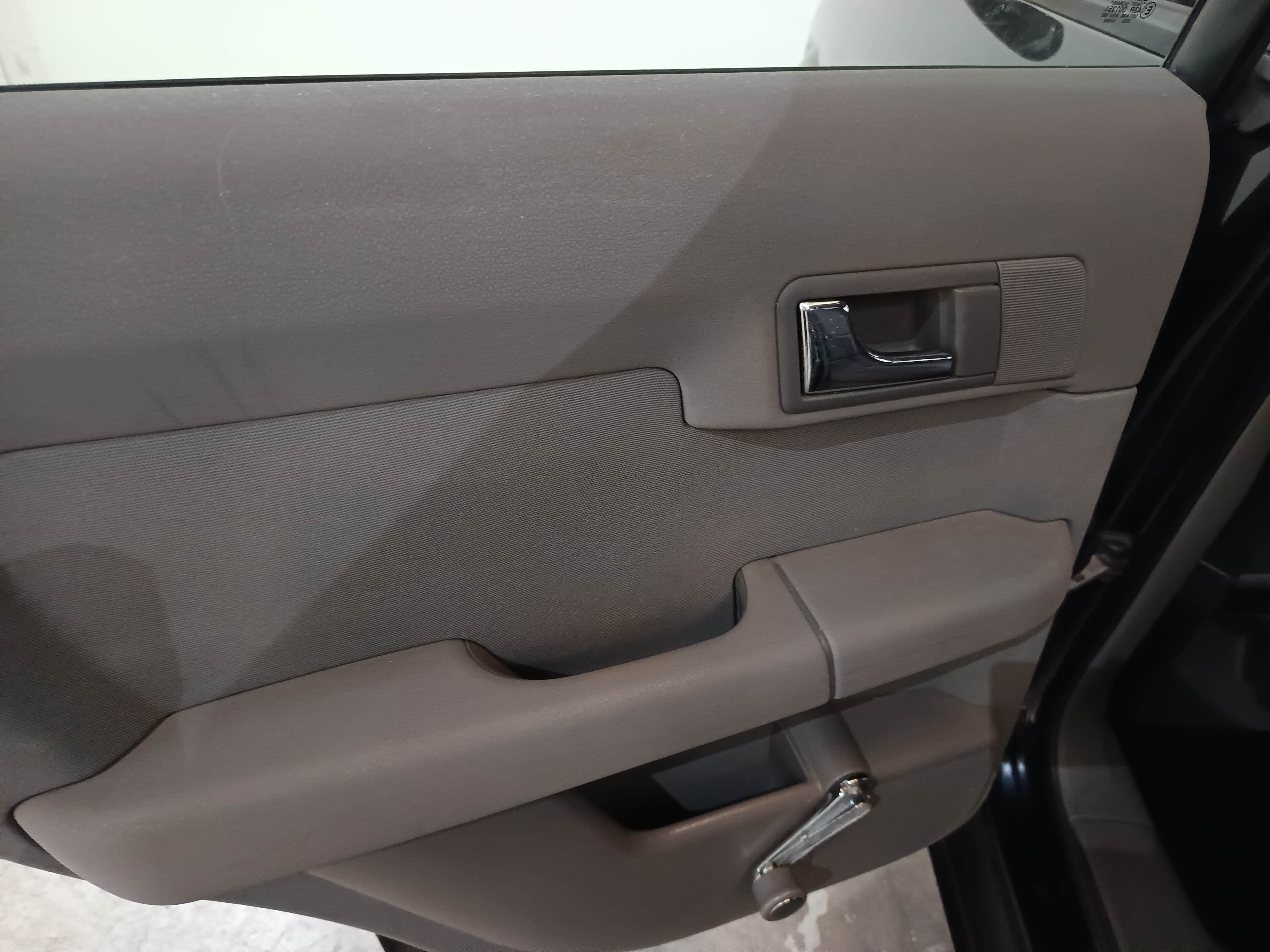 Audi A2 · Ano 2001 — image 21