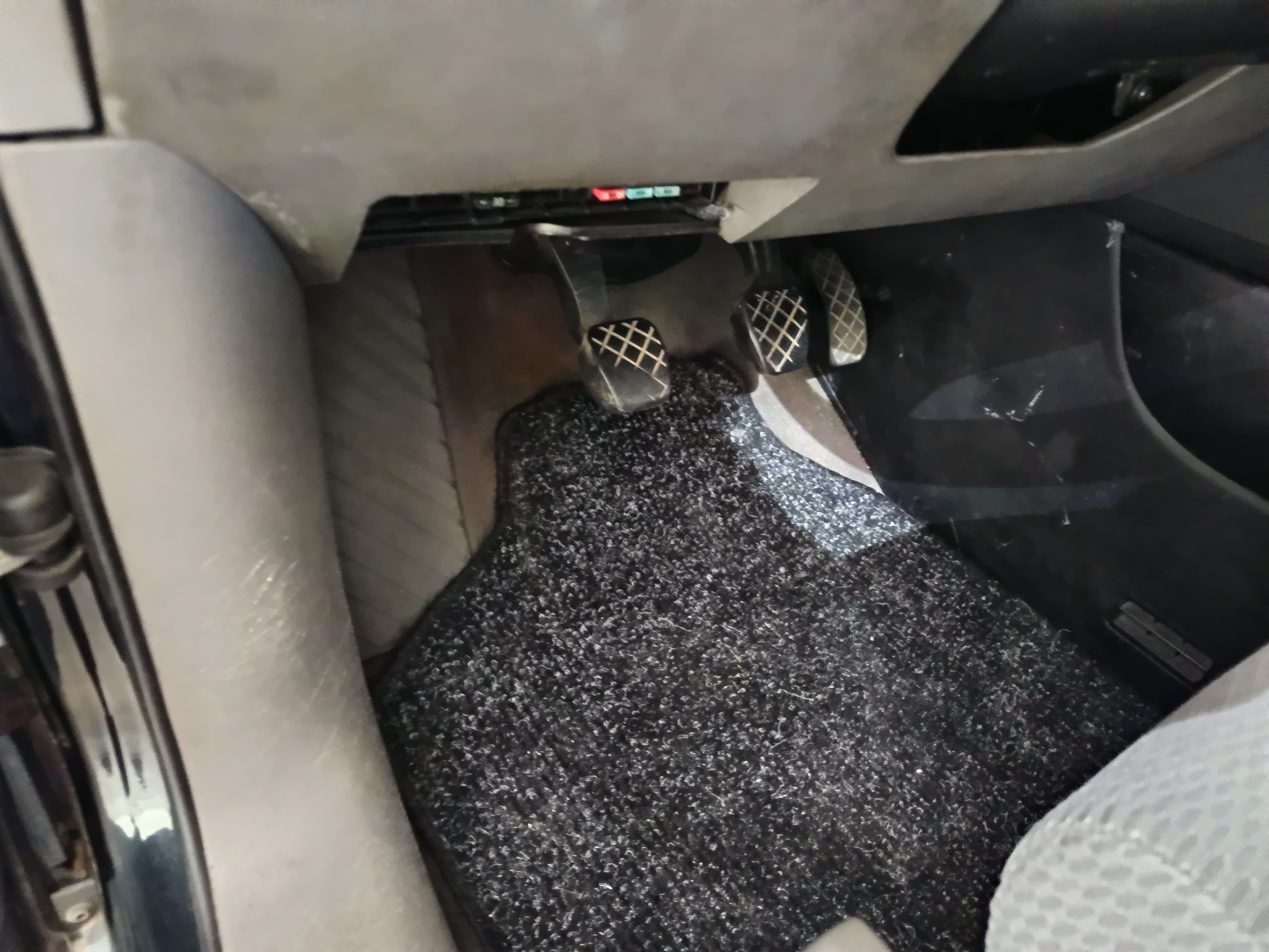 Audi A2 · Ano 2001 — image 24