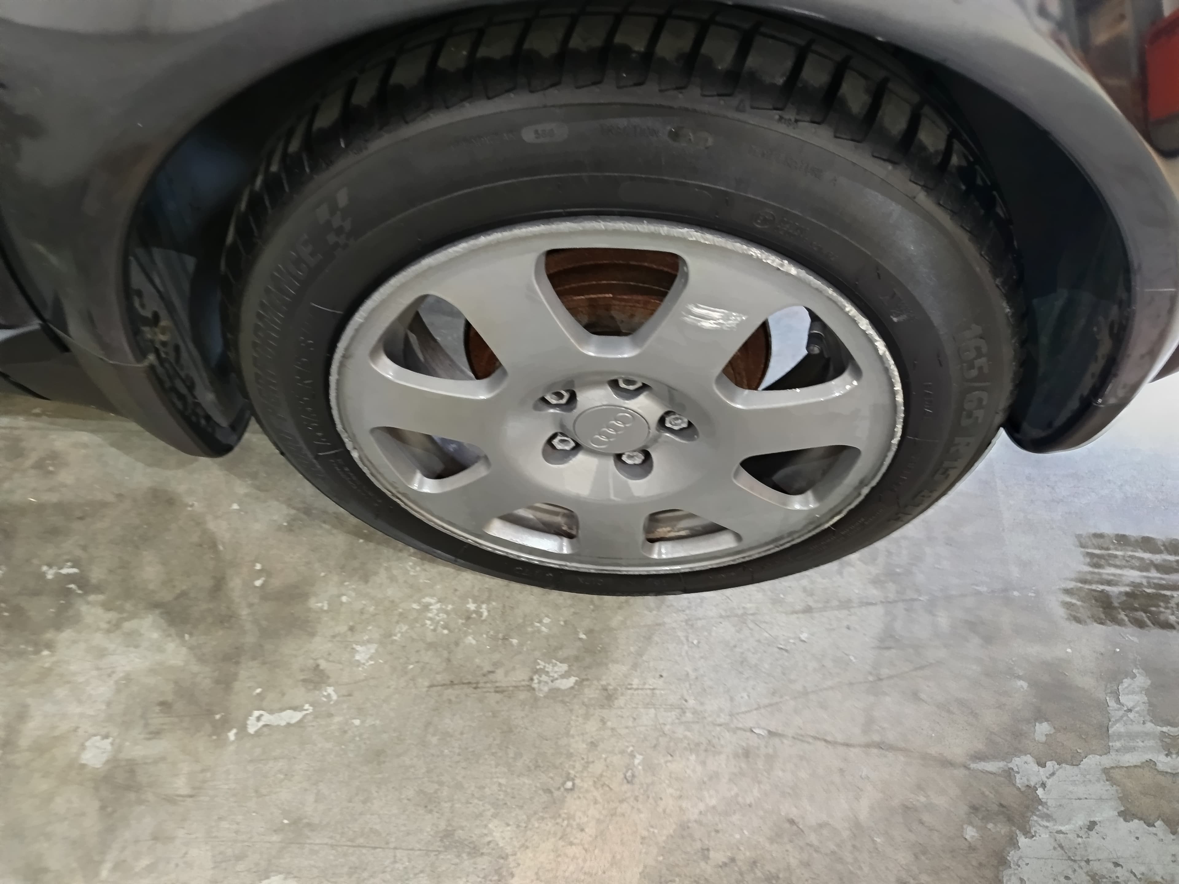Audi A2 · Ano 2001 — image 13
