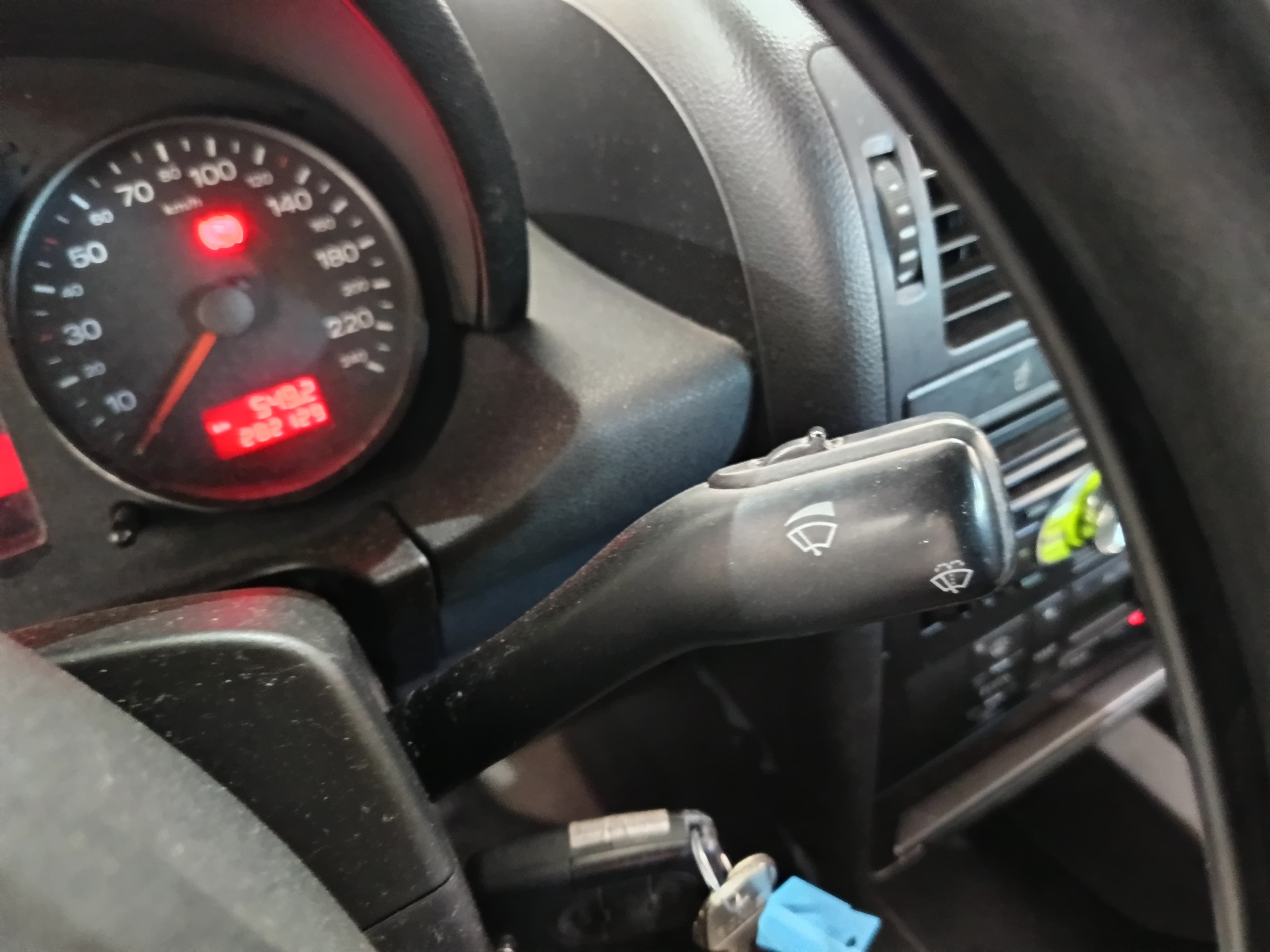 Audi A2 · Ano 2001 — image 31