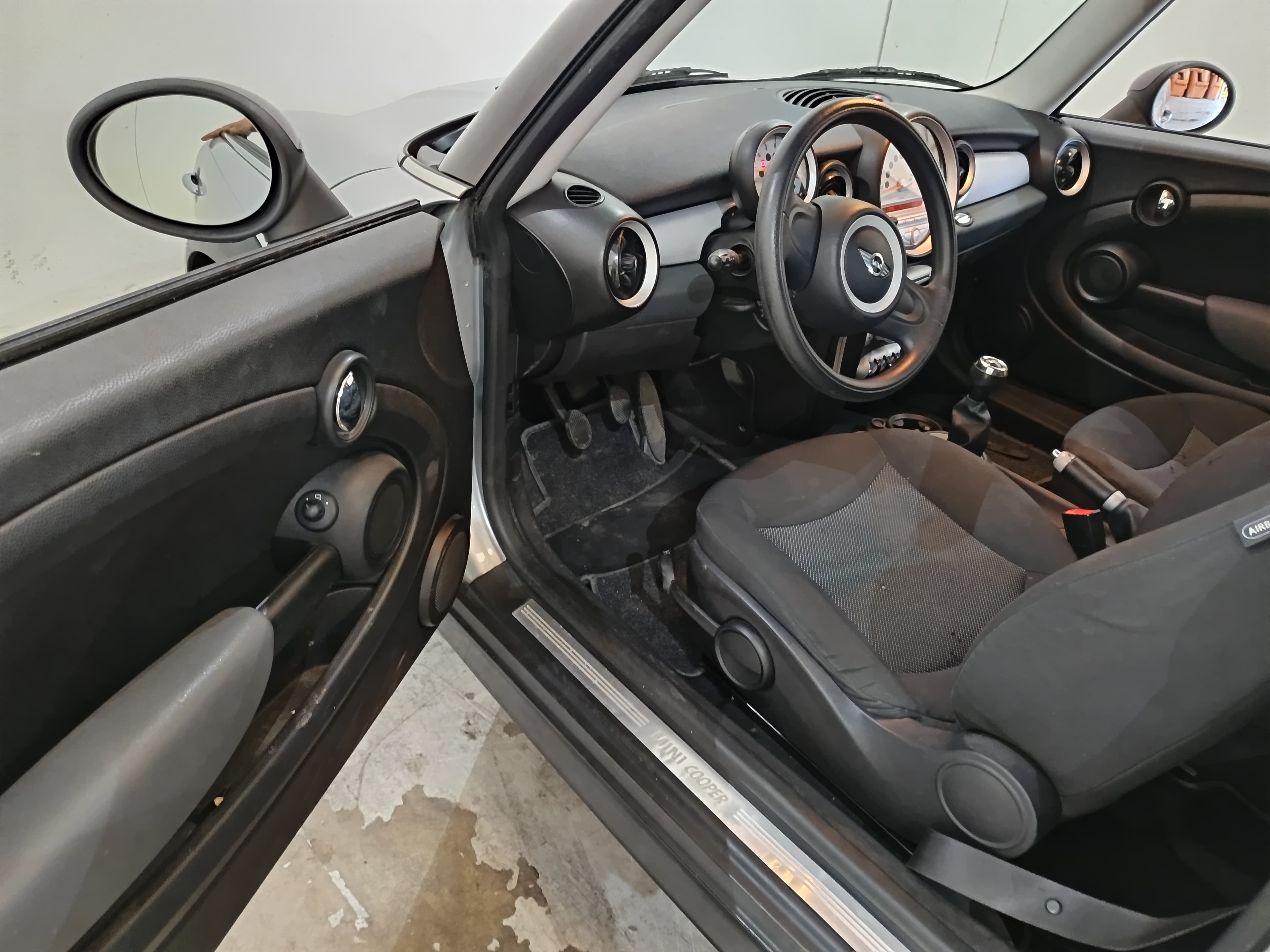 Mini Cooper · Ano 2008 — imagen 24