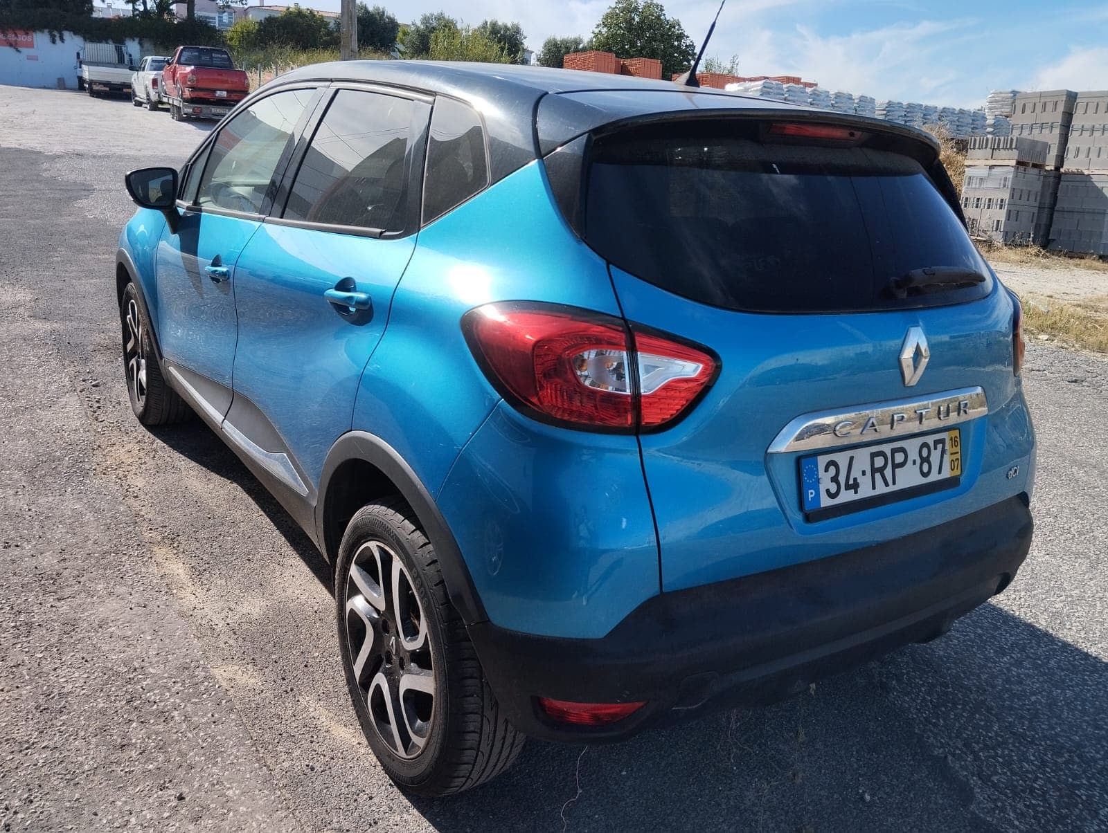Renault Captur · Ano 2016 — image 6
