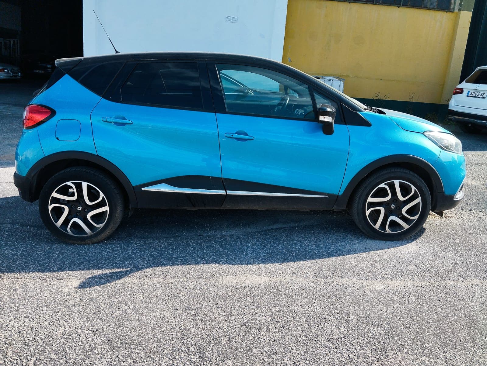 Renault Captur · Ano 2016 — image 3