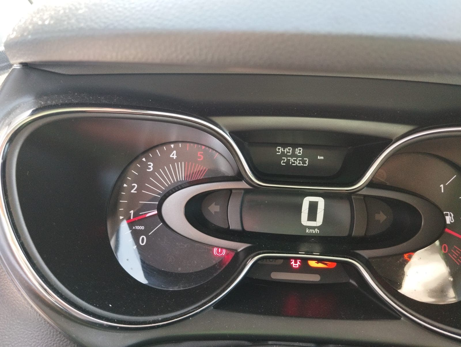 Renault Captur · Ano 2016 — image 19