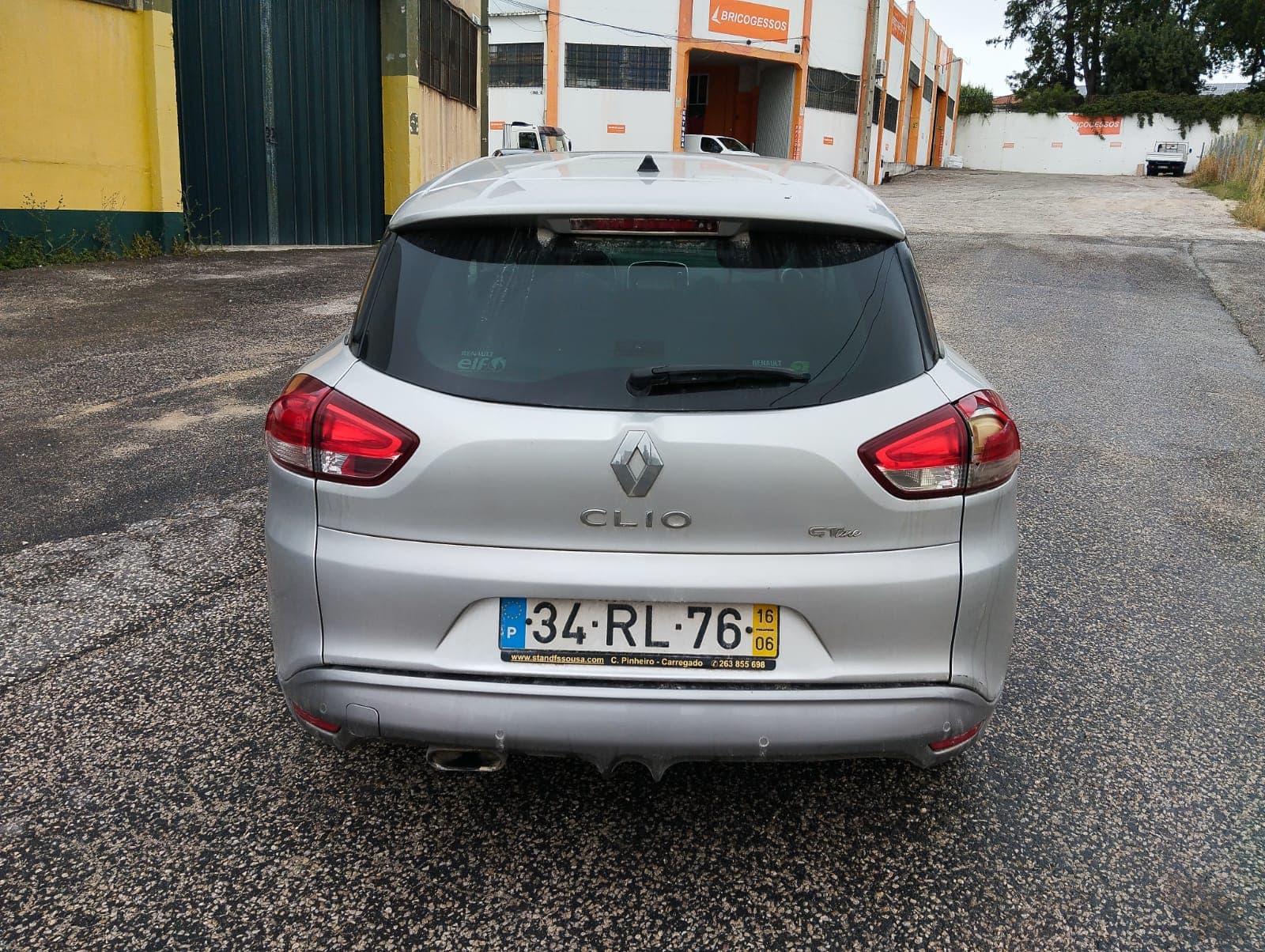 Renault Clio 4 Grantour 1.5 DCI · Ano 2016 — imagem 7