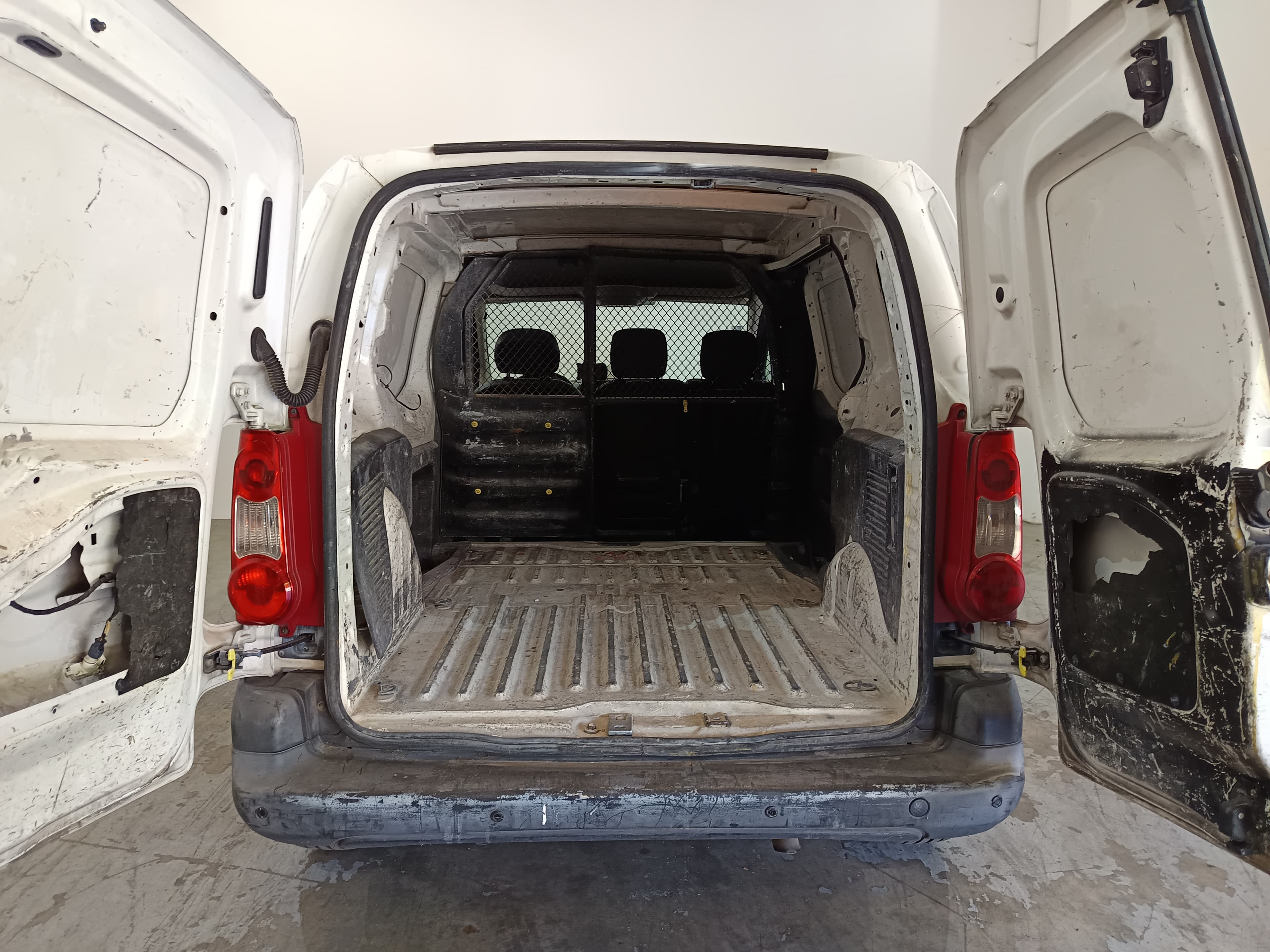 Citroën Berlingo · Ano 2011 — imagem 8