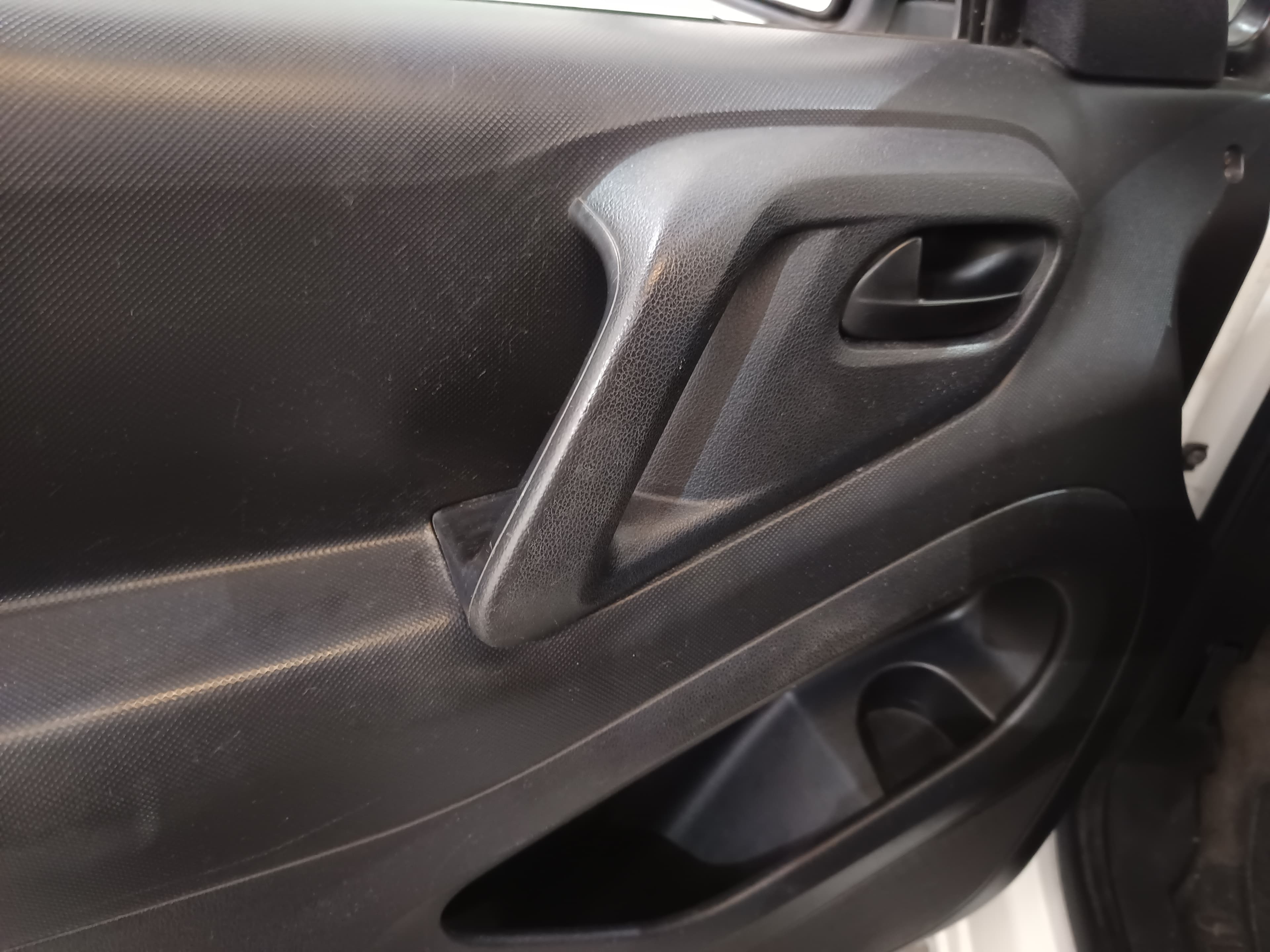 Citroën Berlingo · Ano 2011 — imagem 24