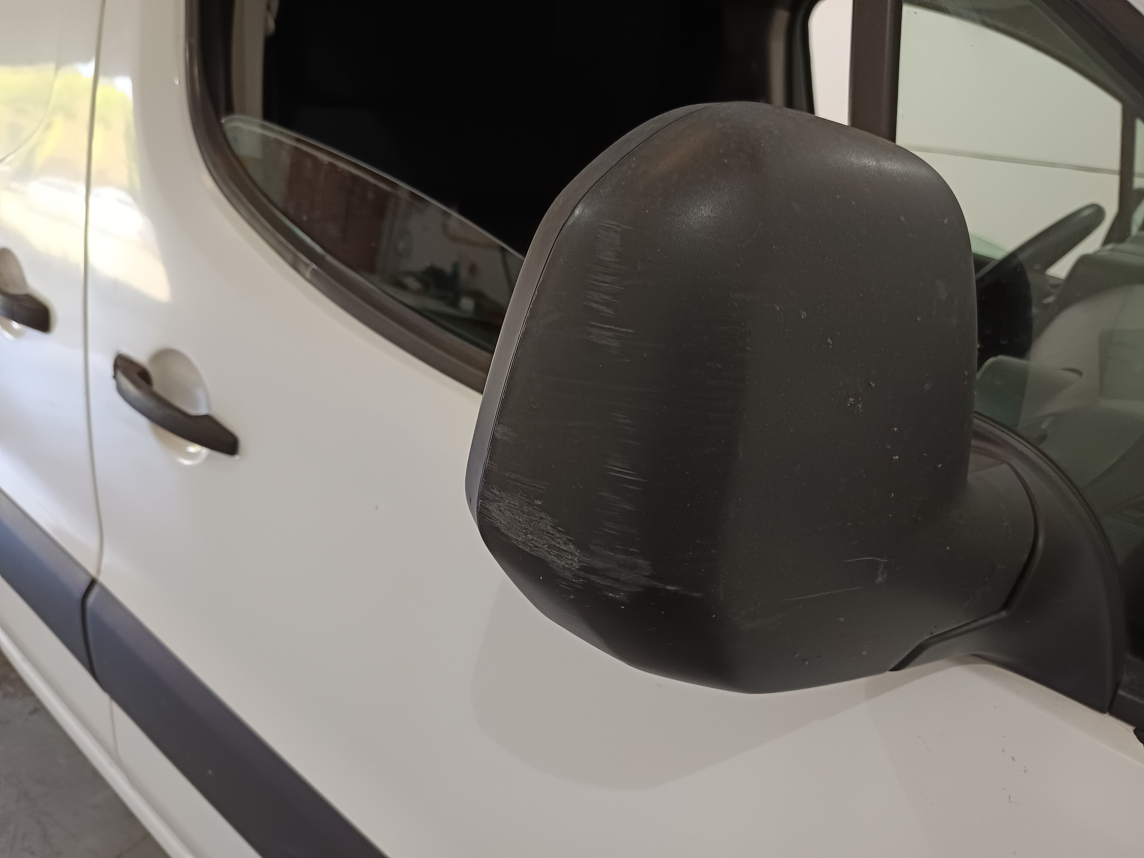 Citroën Berlingo · Ano 2011 — imagem 14