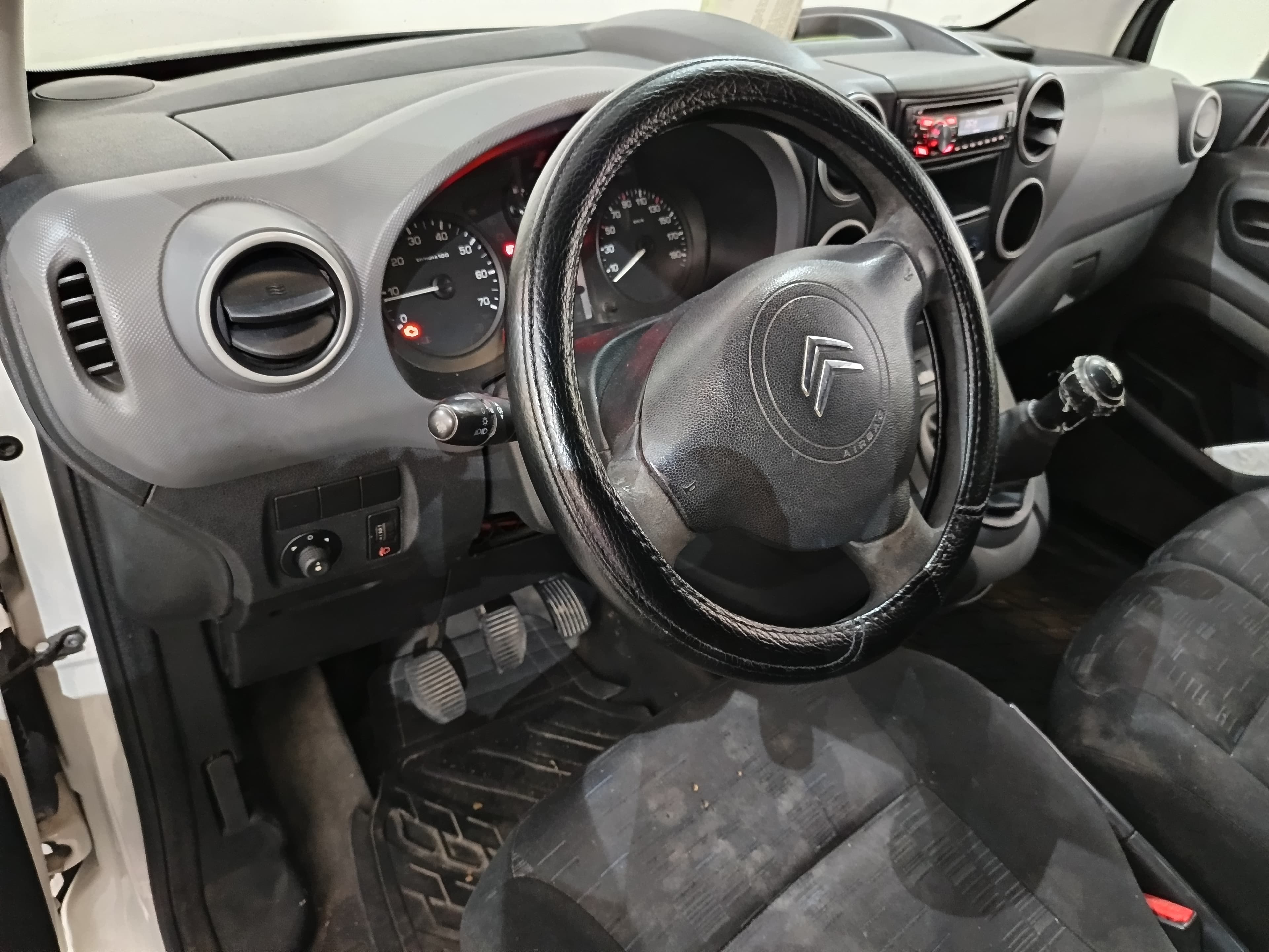Citroën Berlingo · Ano 2011 — imagem 27