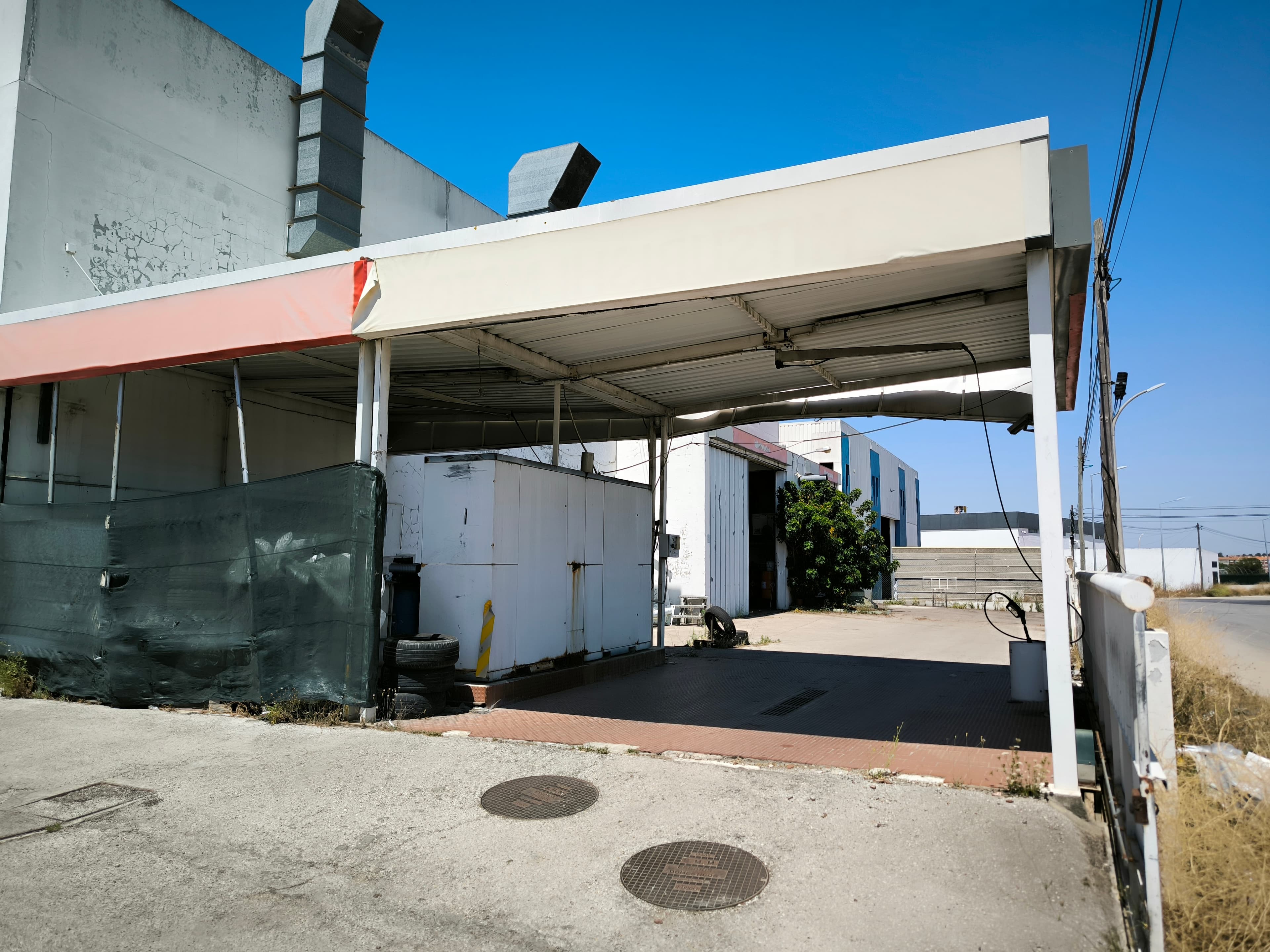 Edifício Comercial c/ 2 pisos · Zona Industrial das Arroteias, Moita — image 9