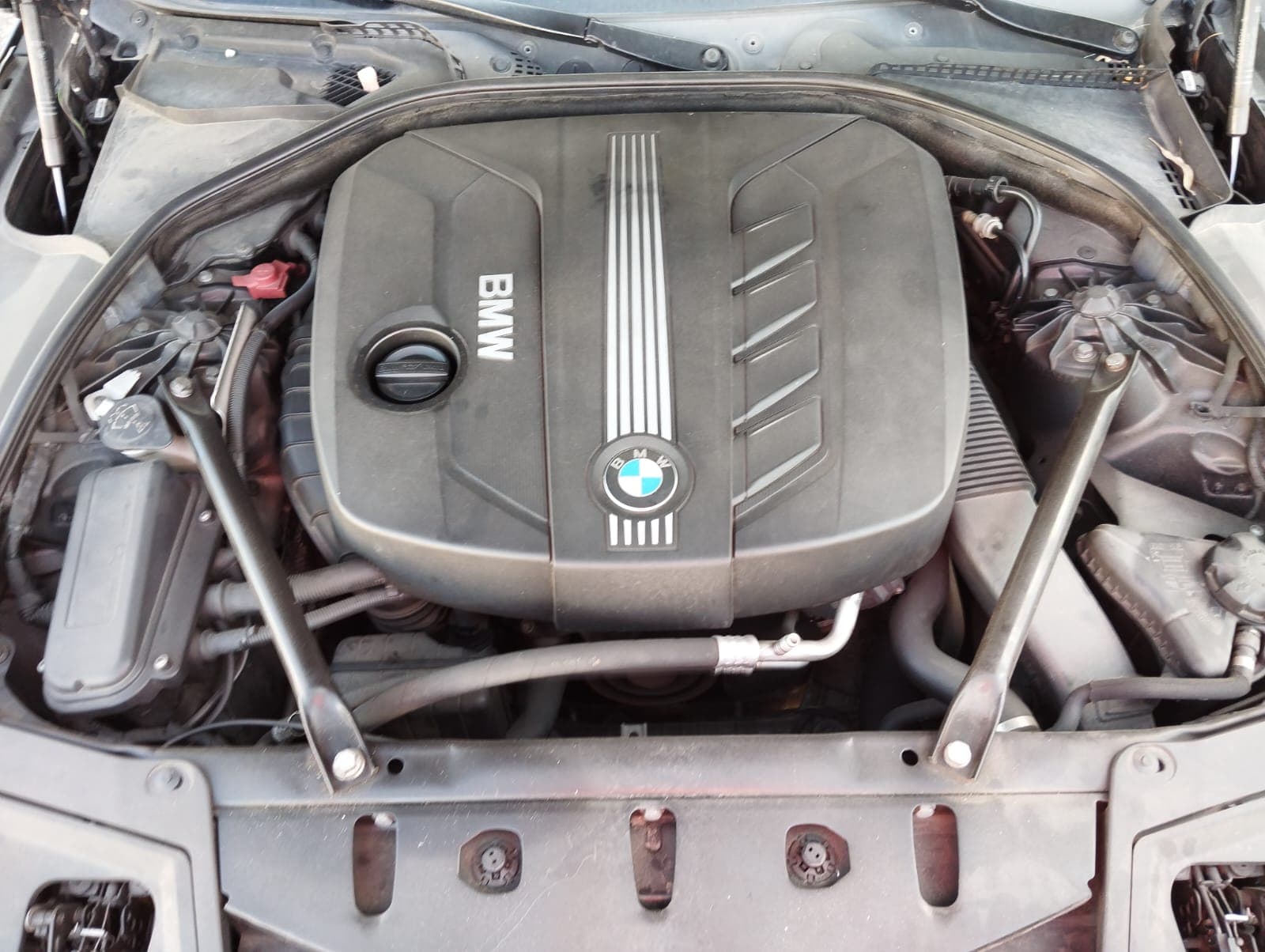 BMW 520D · Ano 2011 — imagem 9