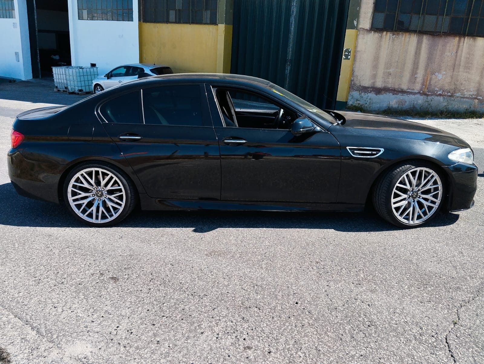 BMW 520D · Ano 2011 — imagem 4
