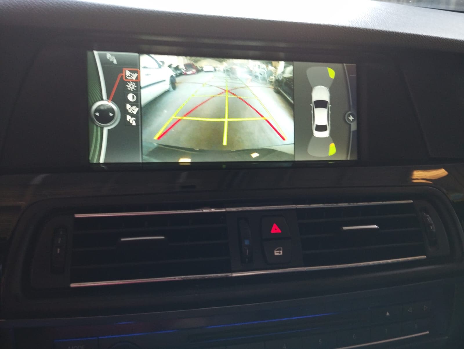 BMW 520D · Ano 2011 — imagem 12