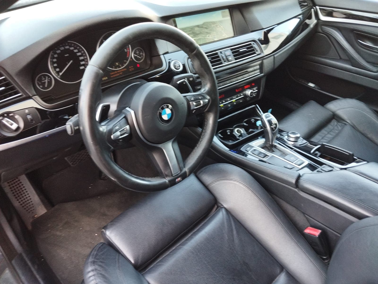 BMW 520D · Ano 2011 — imagem 11