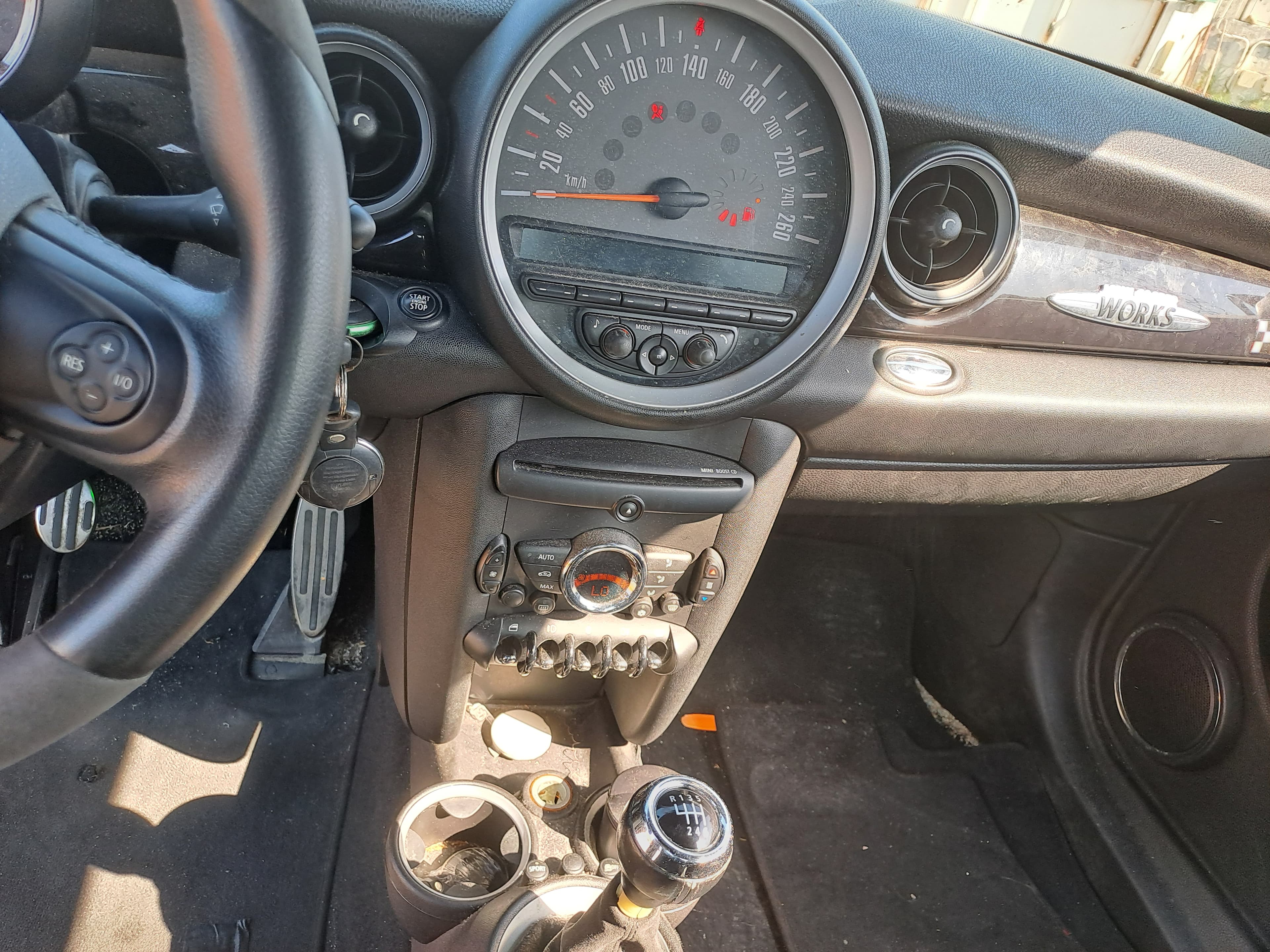 Mini Cooper · Ano 2011 — imagen 24