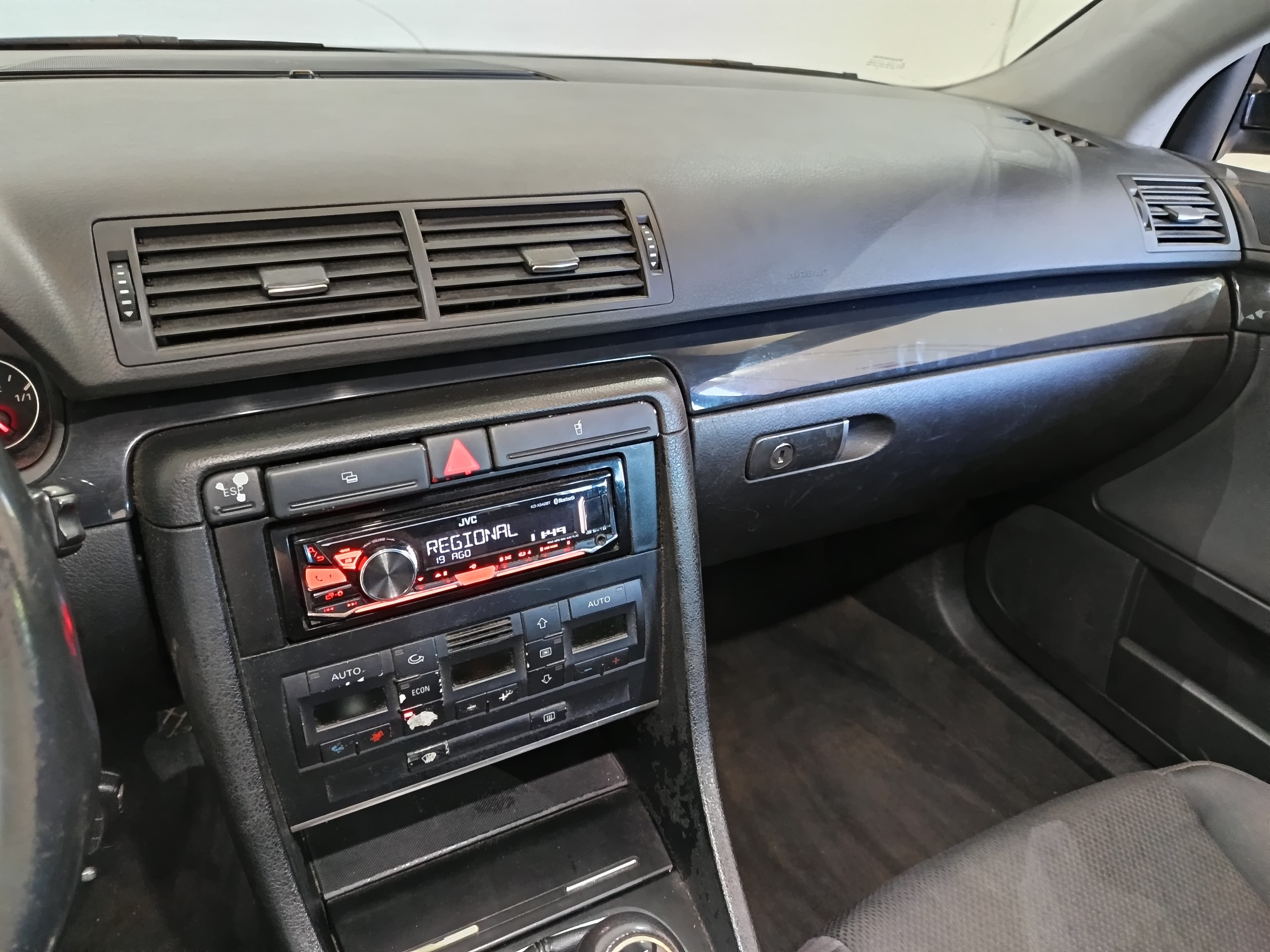 Audi A4 · Ano 2002 — imagen 31