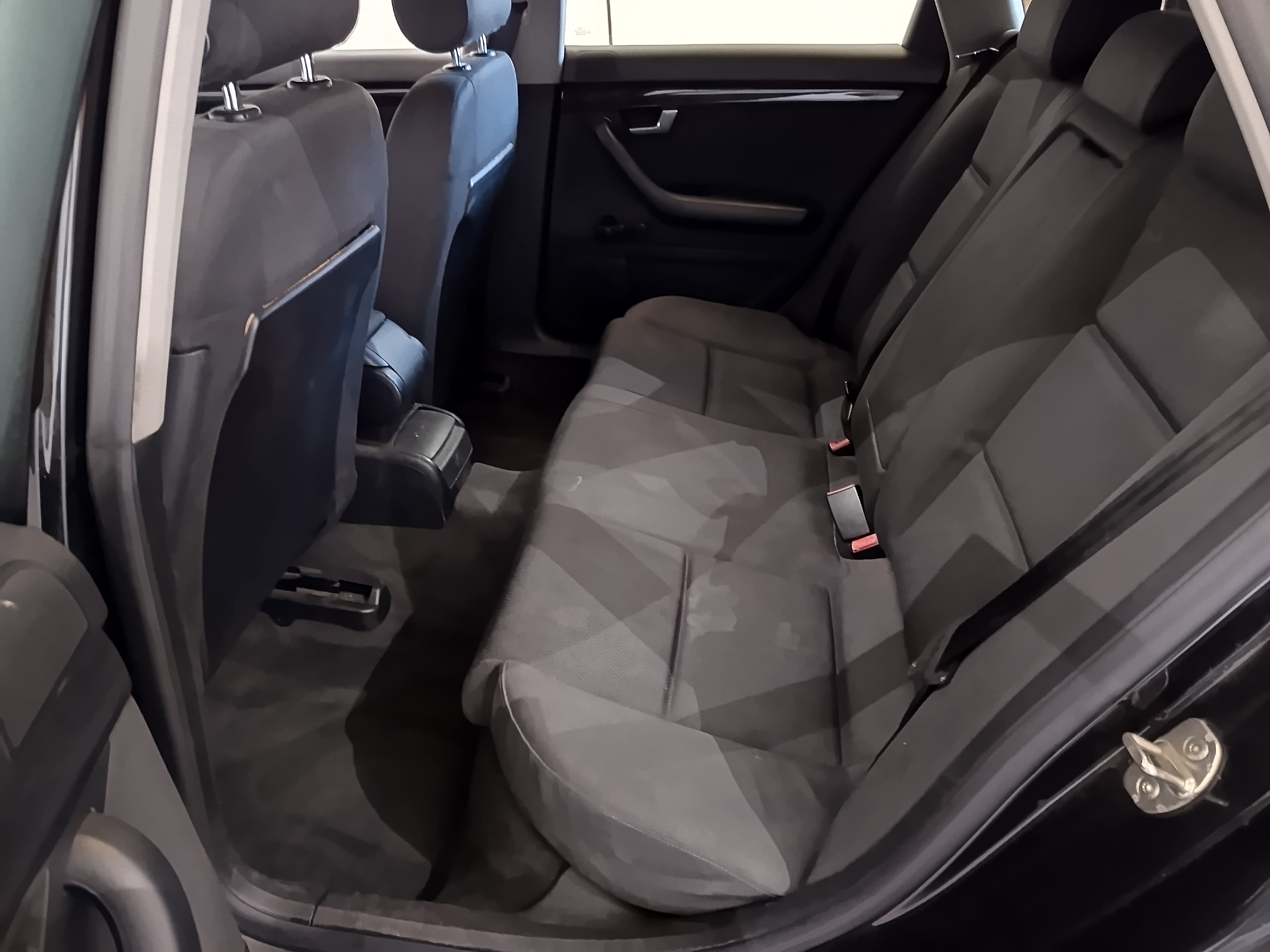 Audi A4 · Ano 2002 — imagen 37