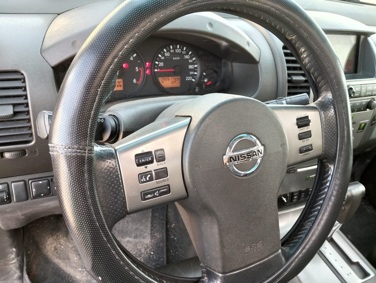 Nissan Navarra · Ano 2007 — imagem 25