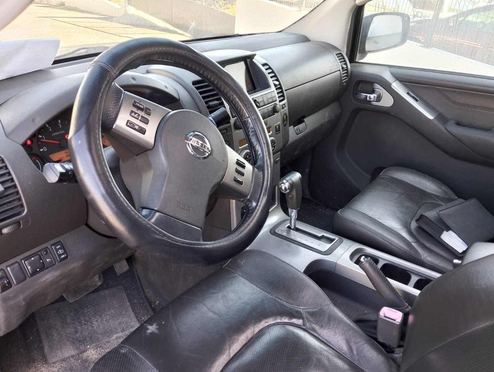 Nissan Navarra · Ano 2007 — imagem 13