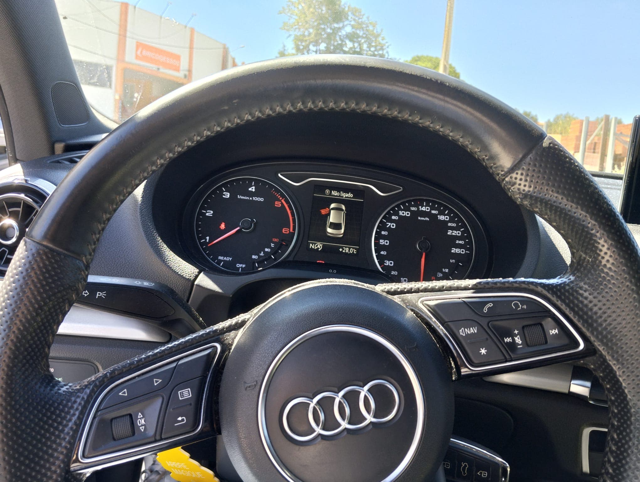 Audi A3 · Ano 2016 — image 23