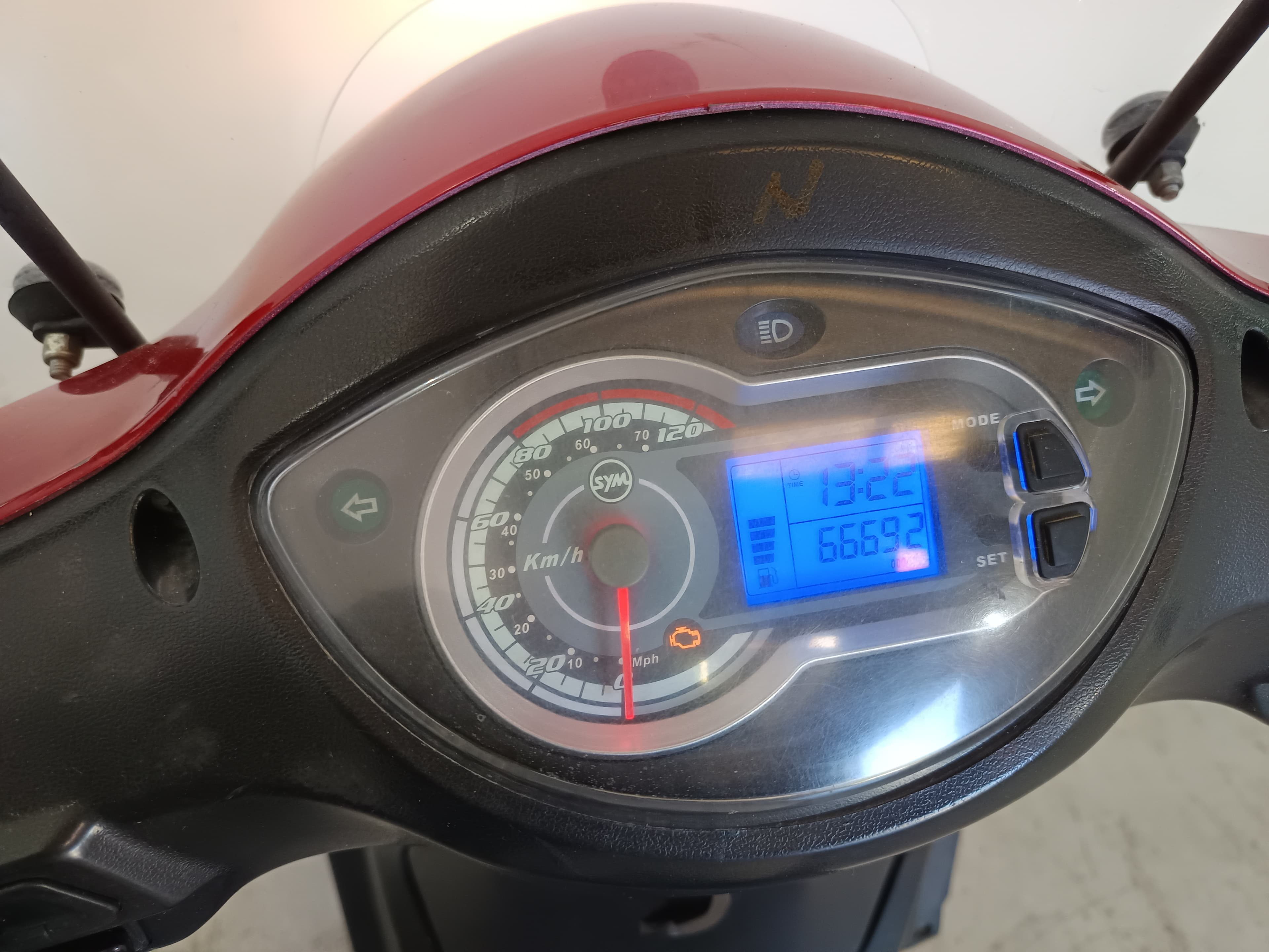 SYM Symphony 125i — imagen 12