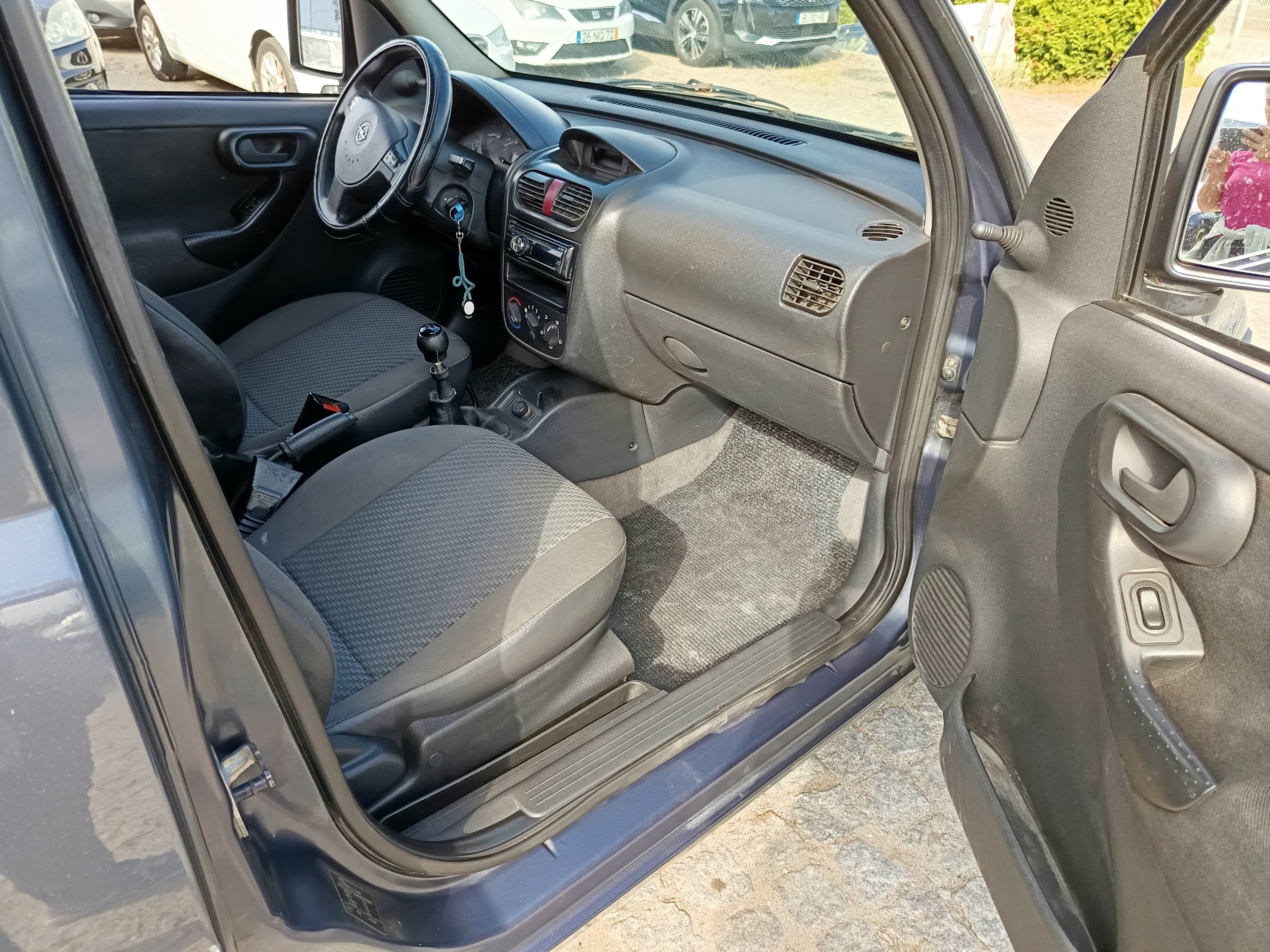 Opel Combo · Ano 2006 — image 23