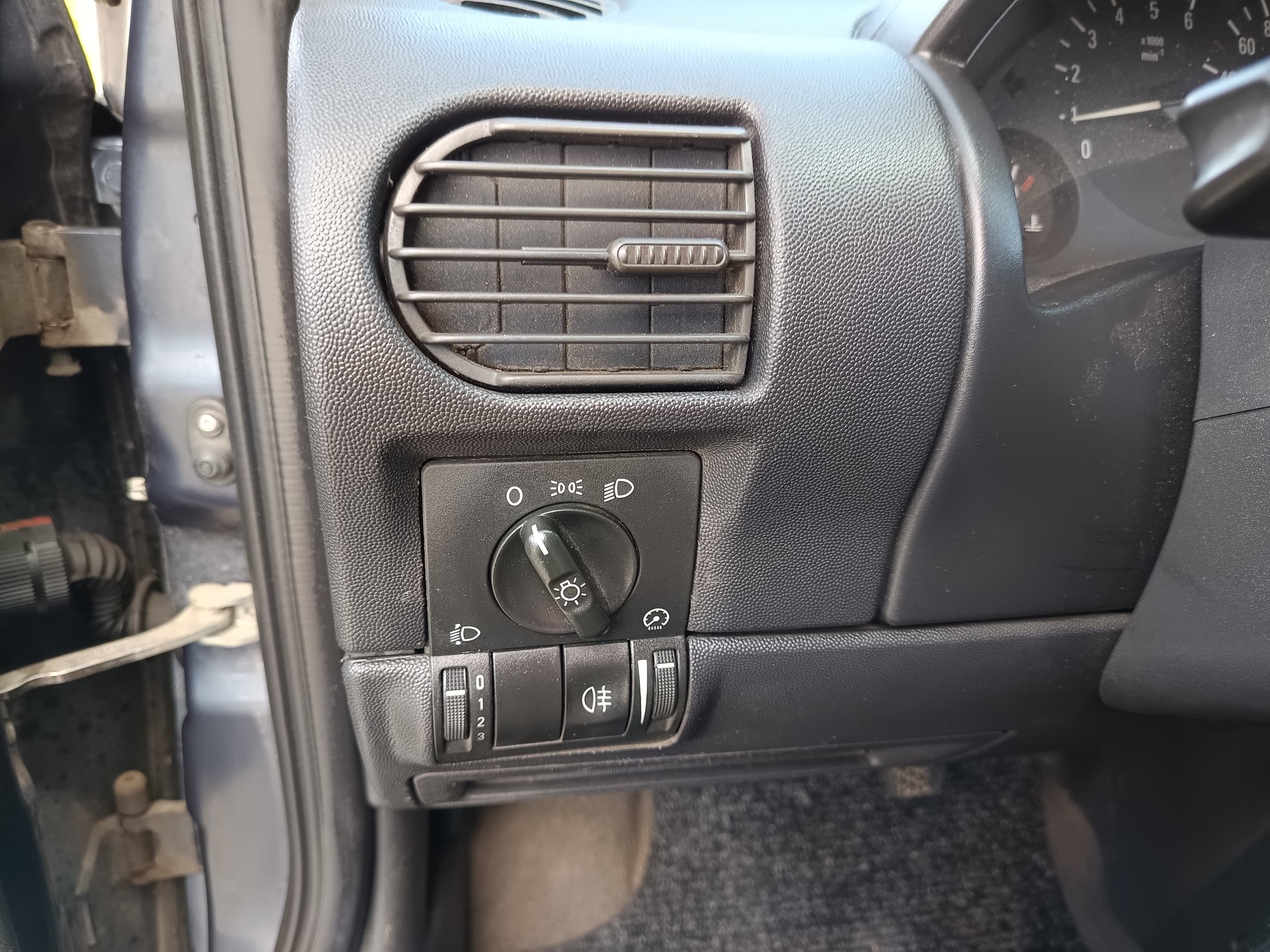Opel Combo · Ano 2006 — image 34