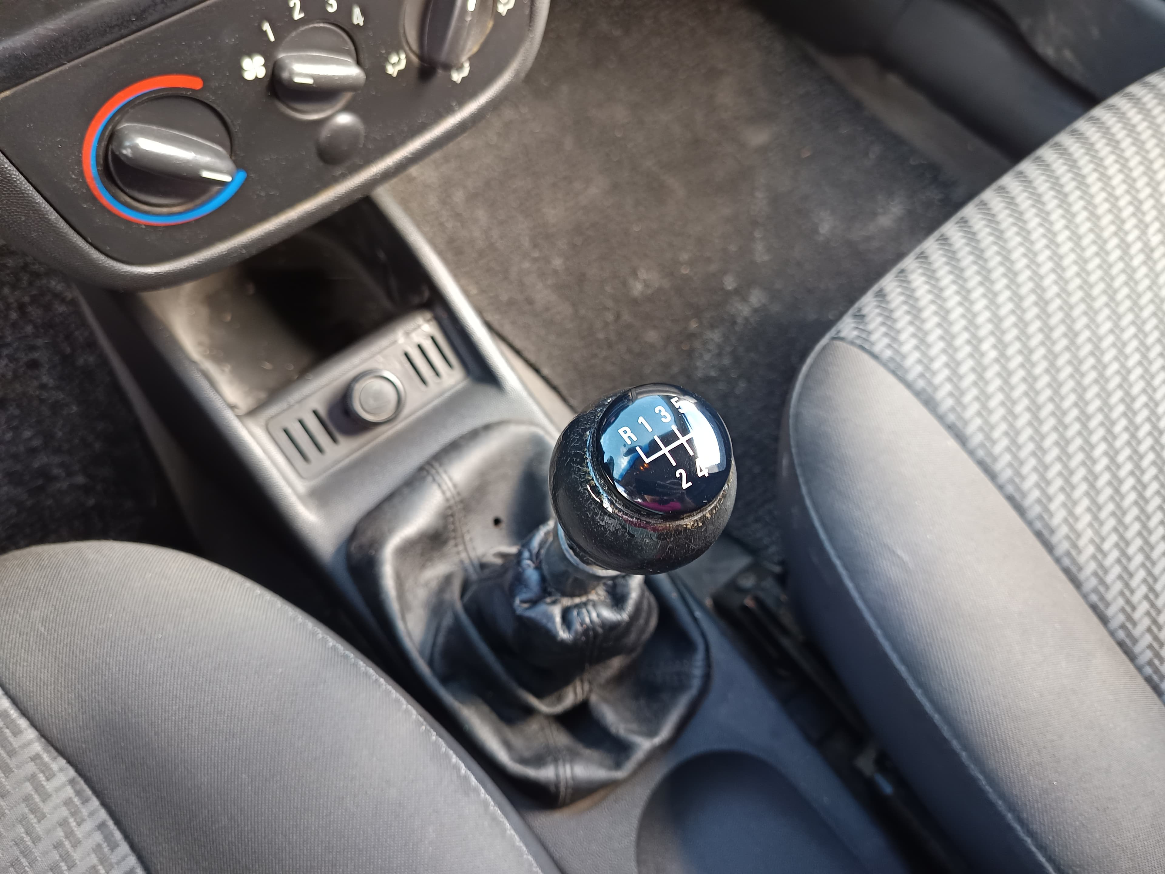 Opel Combo · Ano 2006 — image 31