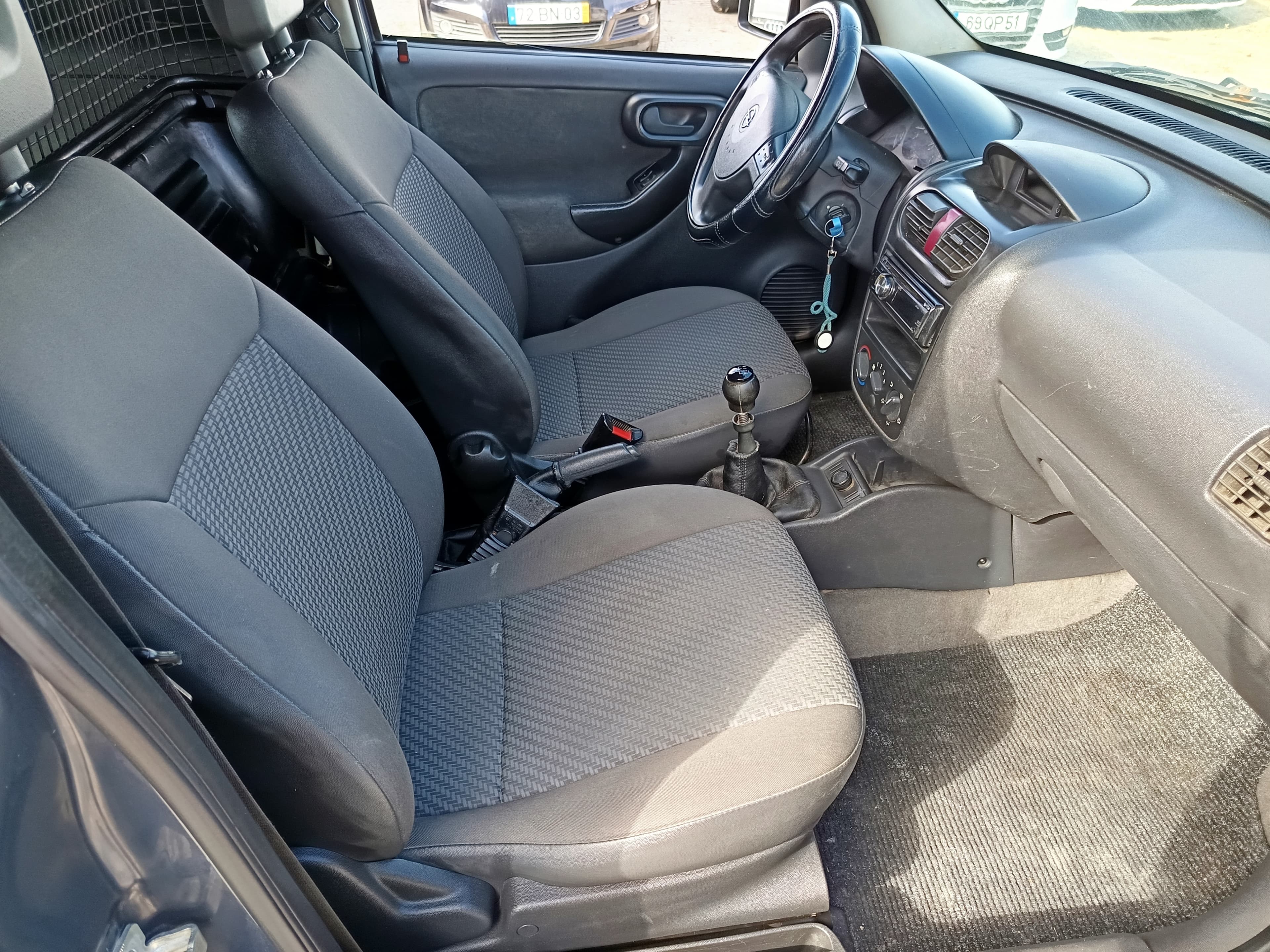 Opel Combo · Ano 2006 — image 24