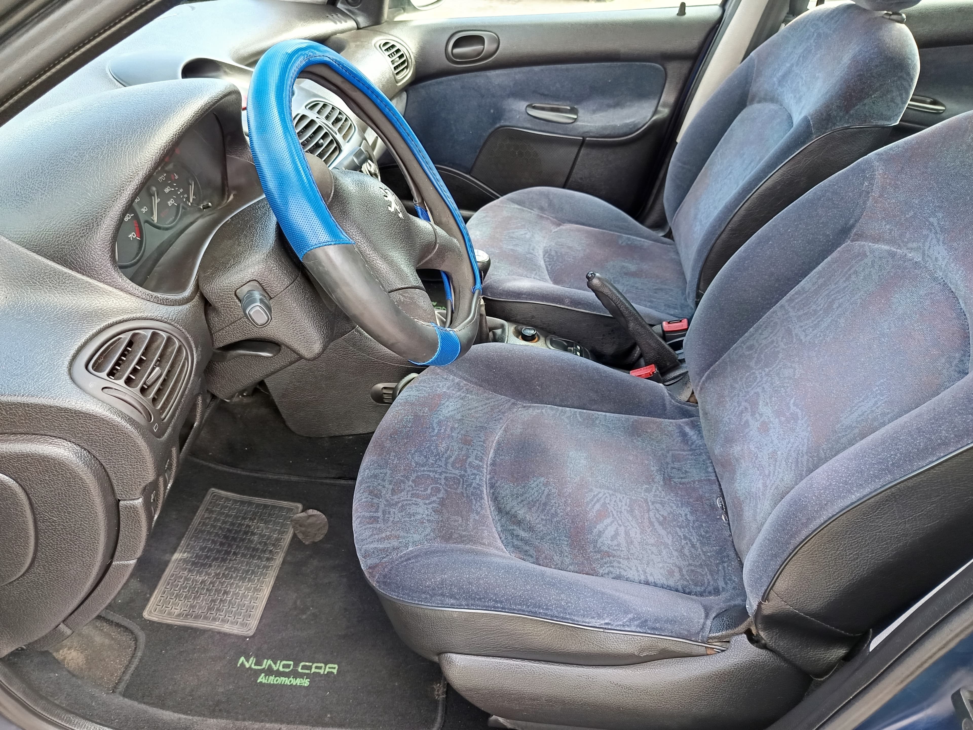 Peugeot 206 · Ano 1999 — imagem 23
