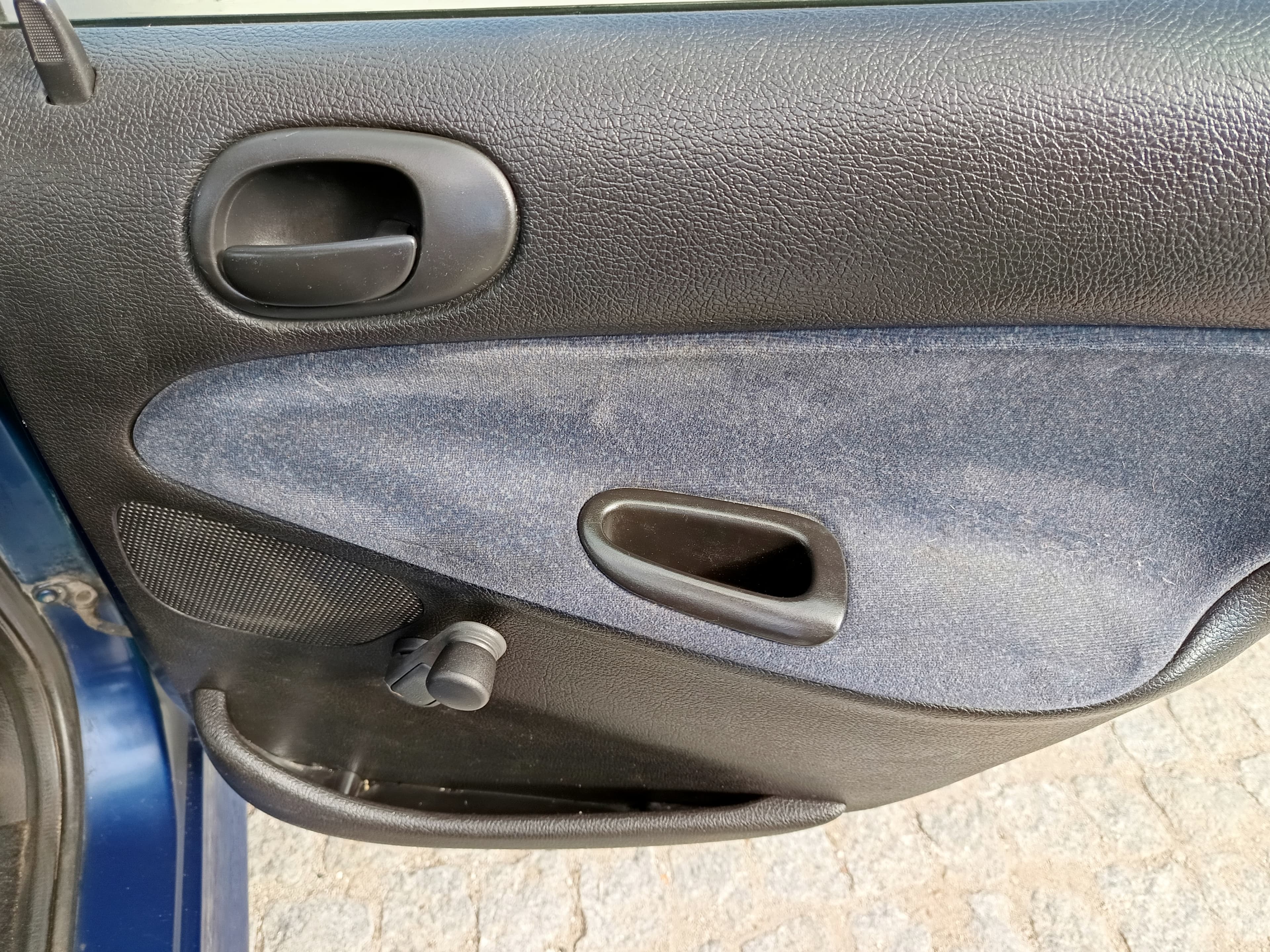 Peugeot 206 · Ano 1999 — imagem 25