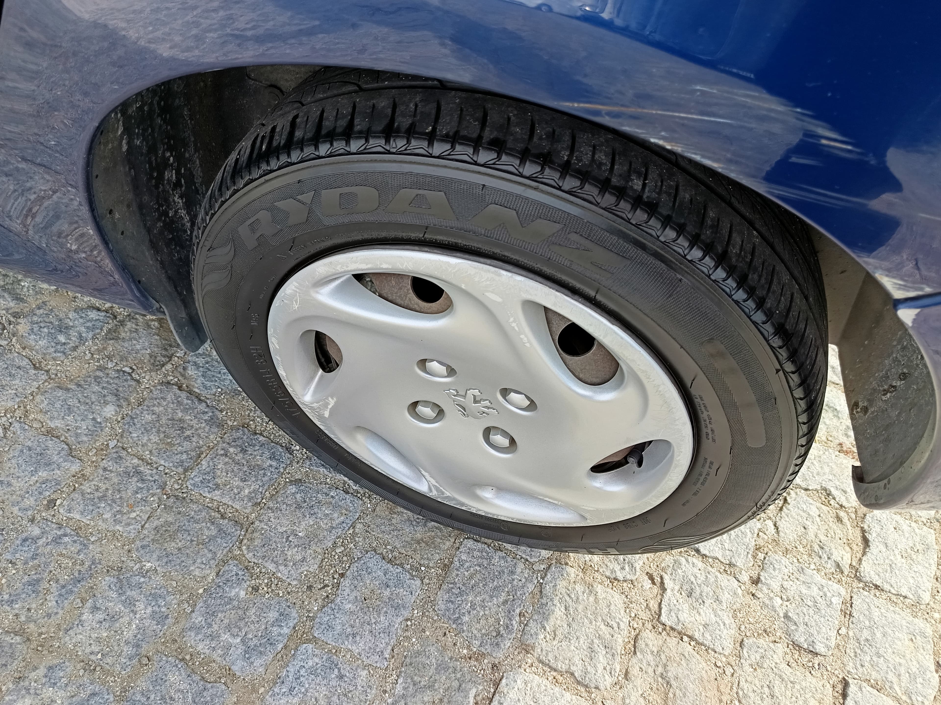 Peugeot 206 · Ano 1999 — imagem 13