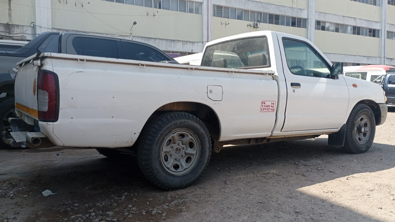 Nissan Hardbody · Ano 2008 — image 10