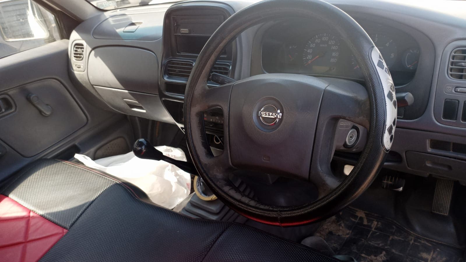 Nissan Hardbody · Ano 2008 — image 6