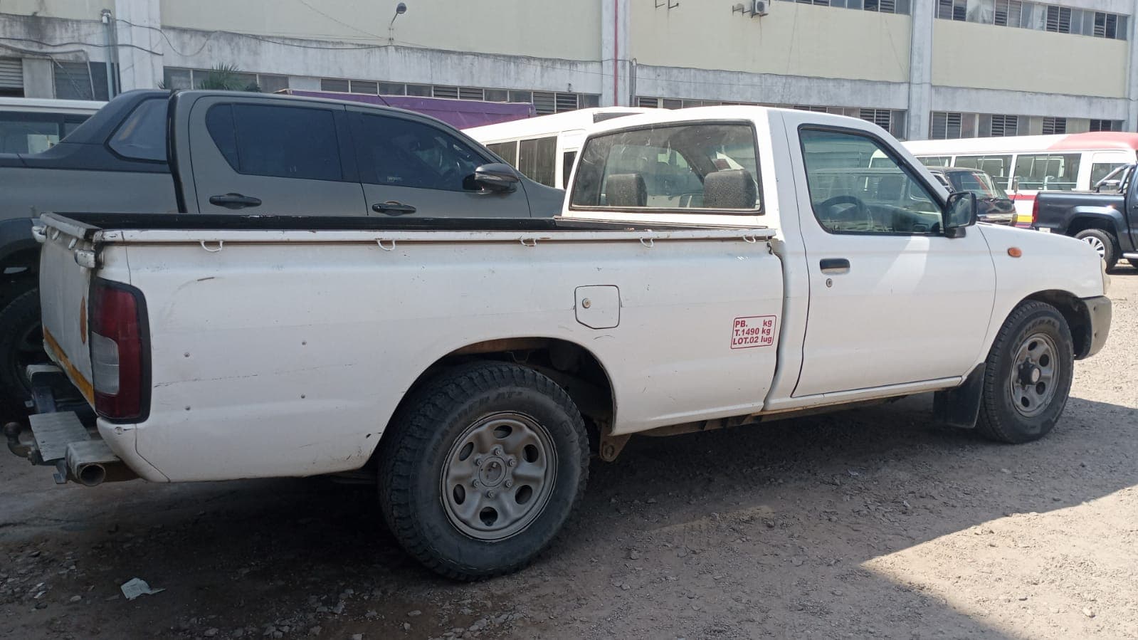 Nissan Hardbody · Ano 2008 — image 2