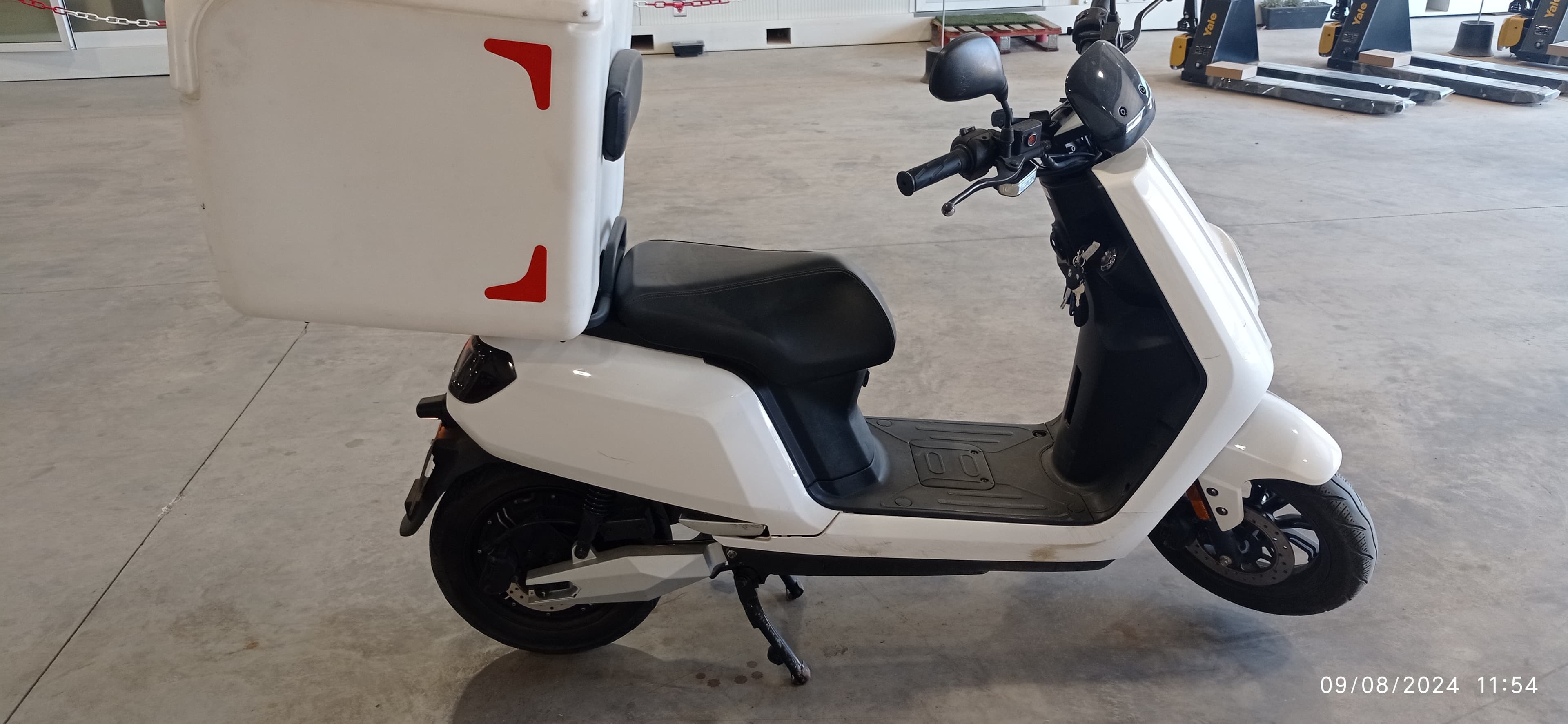 Urban Electric Motors LX05 · Ano 2021 — imagem 2