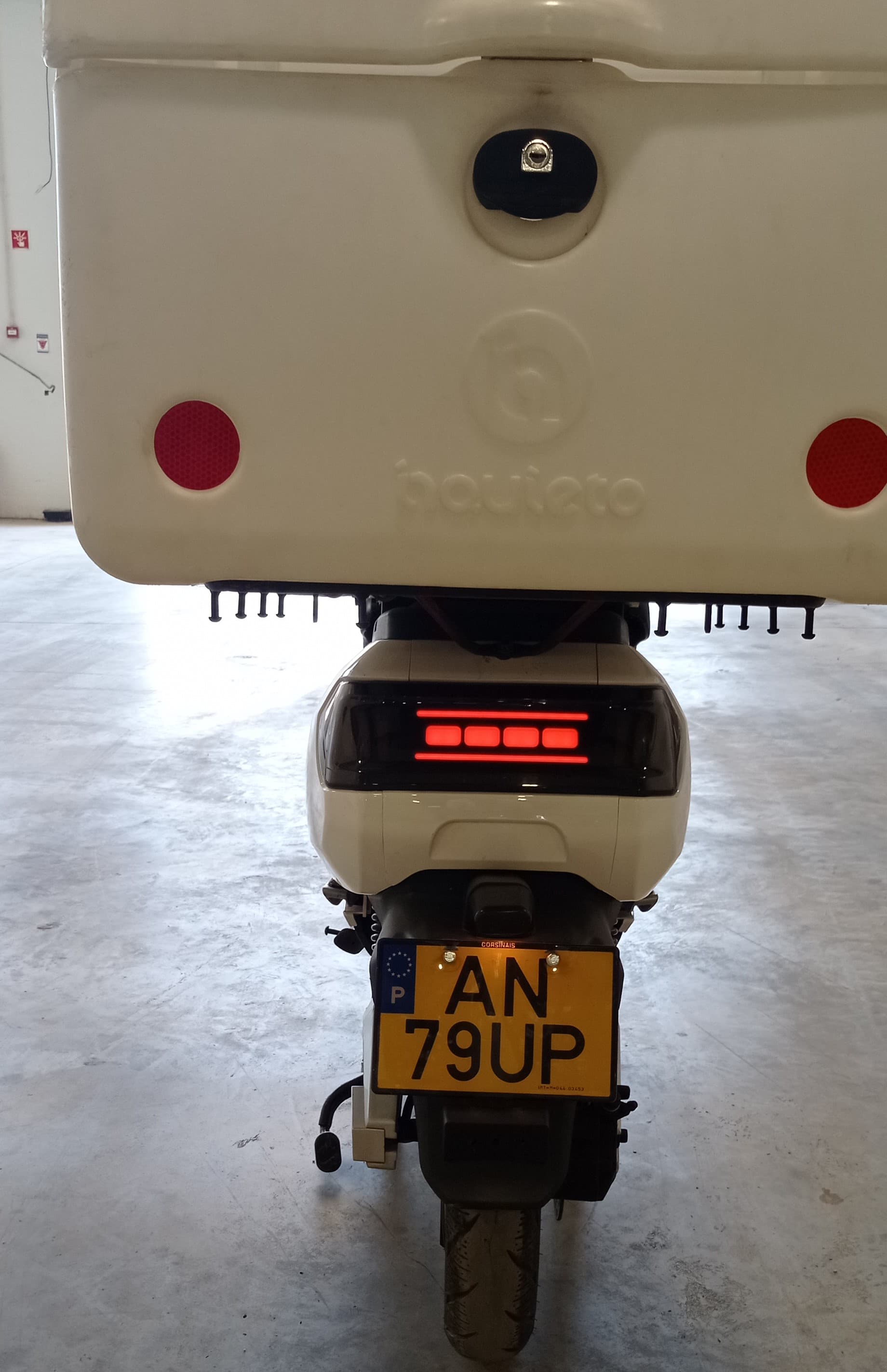 Urban Electric Motors LX05 · Ano 2021 — imagem 9