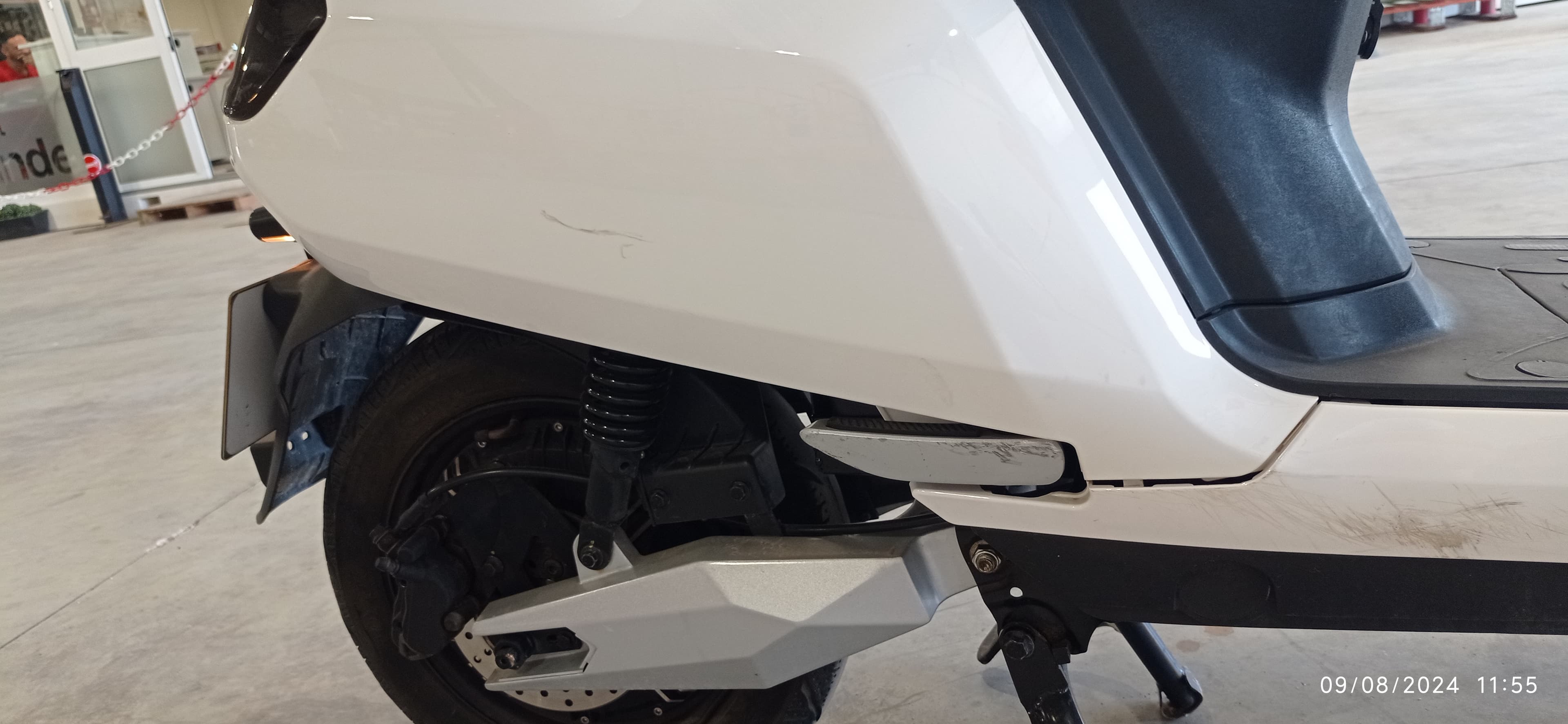 Urban Electric Motors LX05 · Ano 2021 — imagem 4