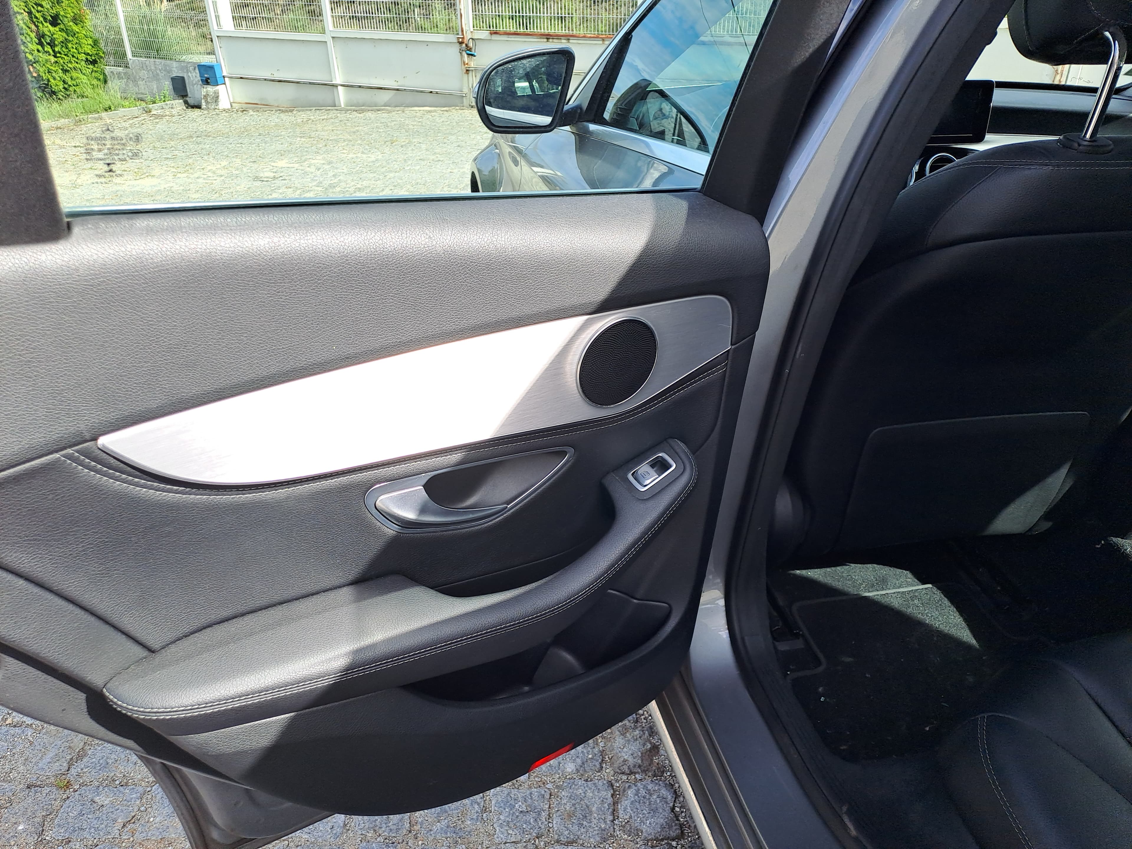 Mercedes-Benz C200 D · Ano 2014 — image 21