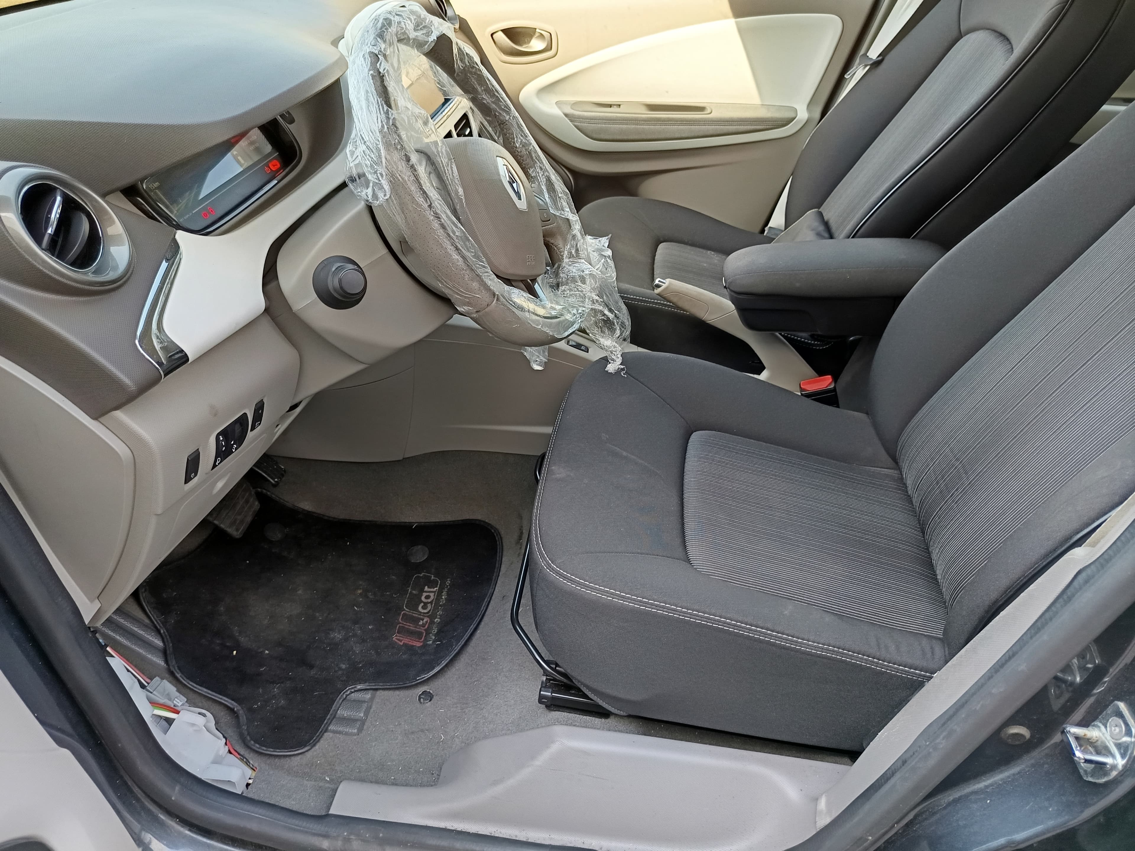 Renault Zoe · Ano 2019 — imagem 36