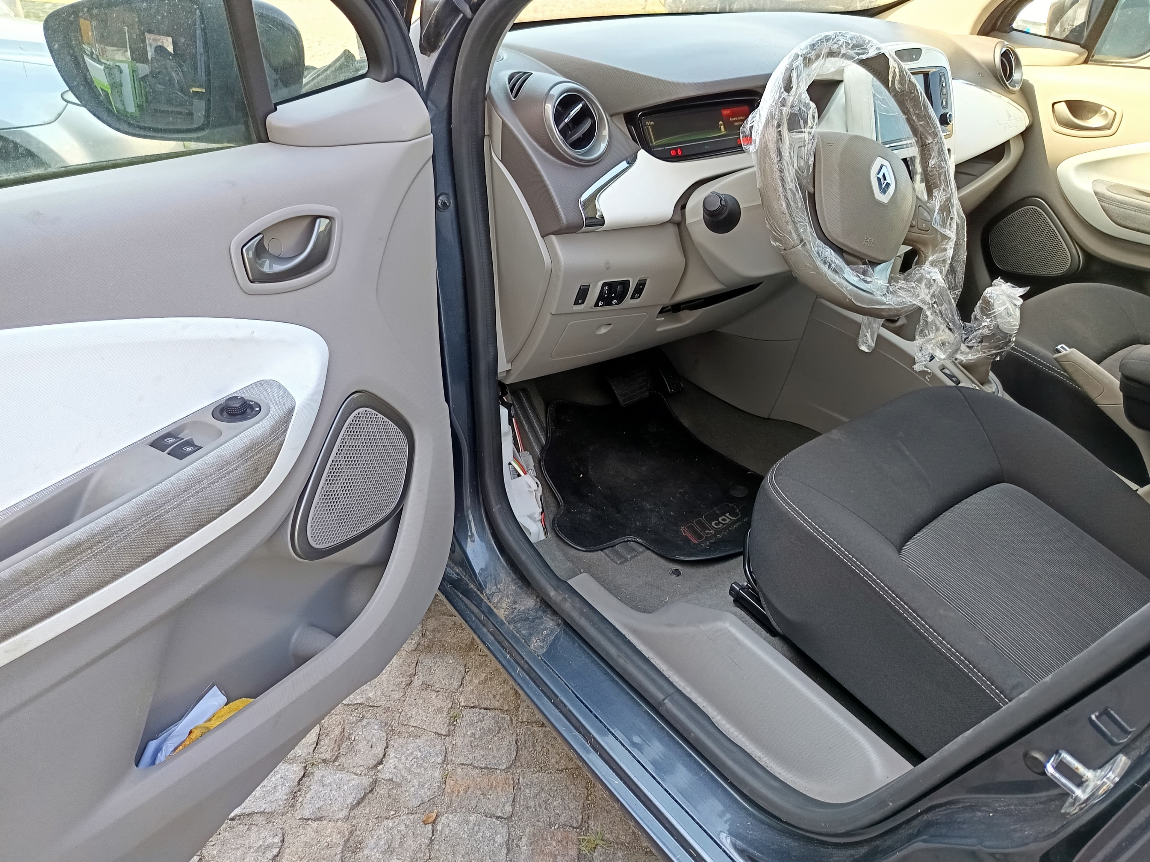 Renault Zoe · Ano 2019 — imagem 34