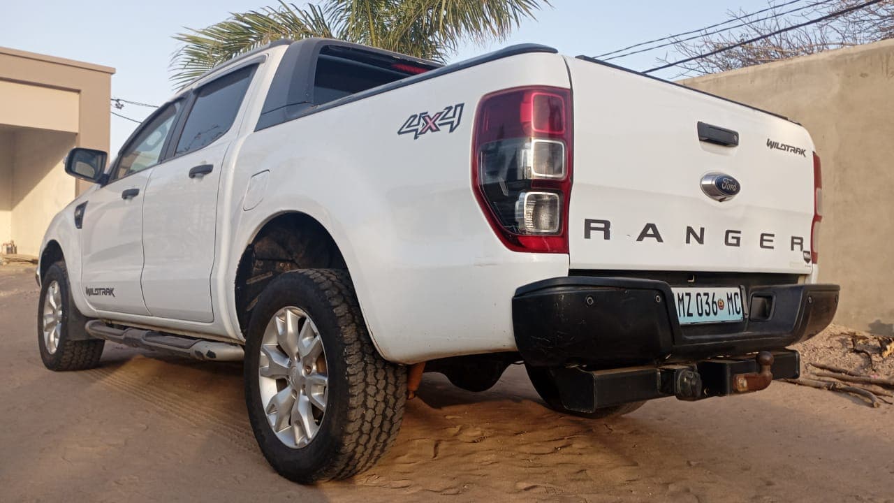Ford Ranger · Ano 2013 — imagem 11