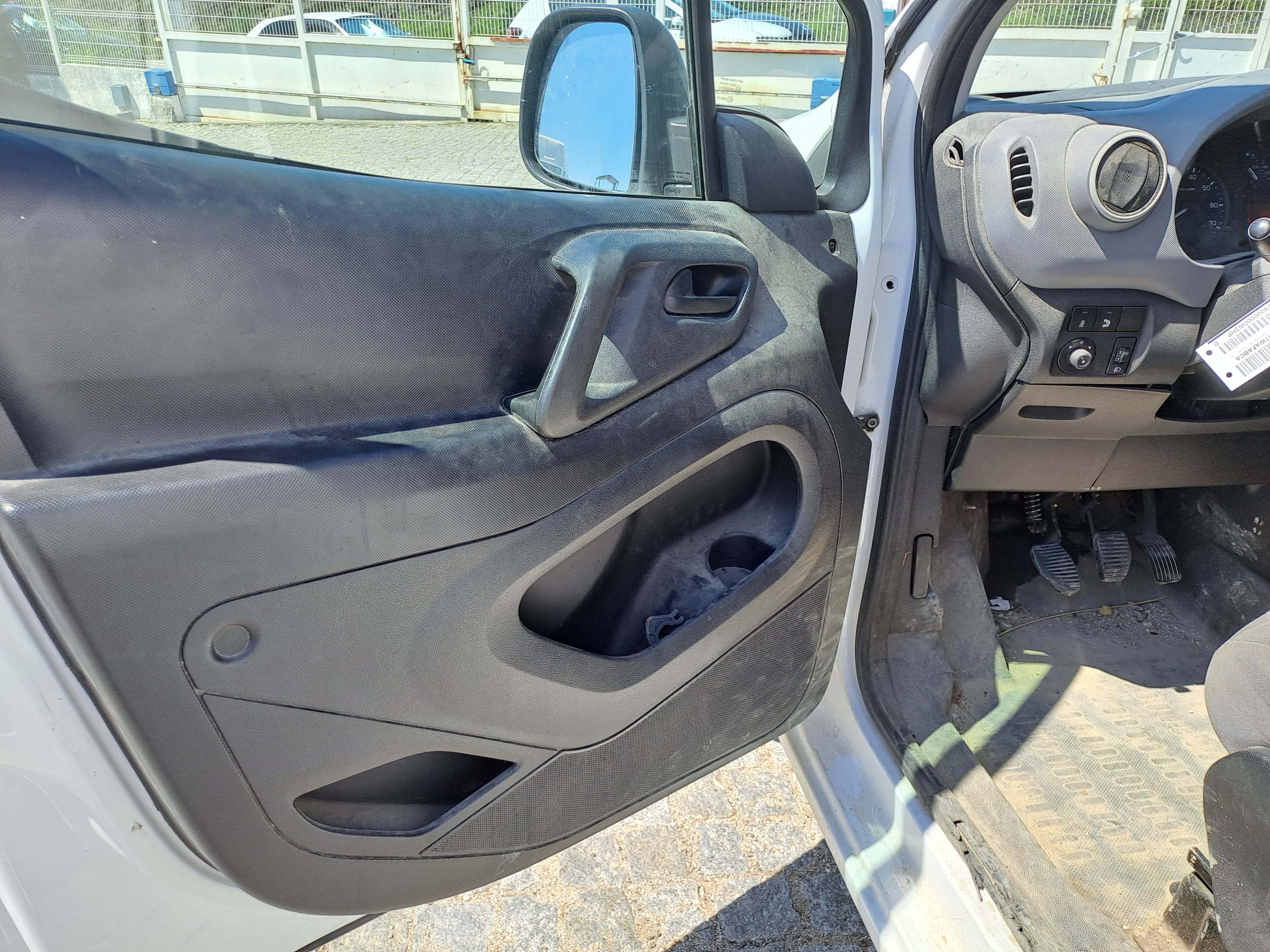 Peugeot Partner 1.6 HDI — image 19