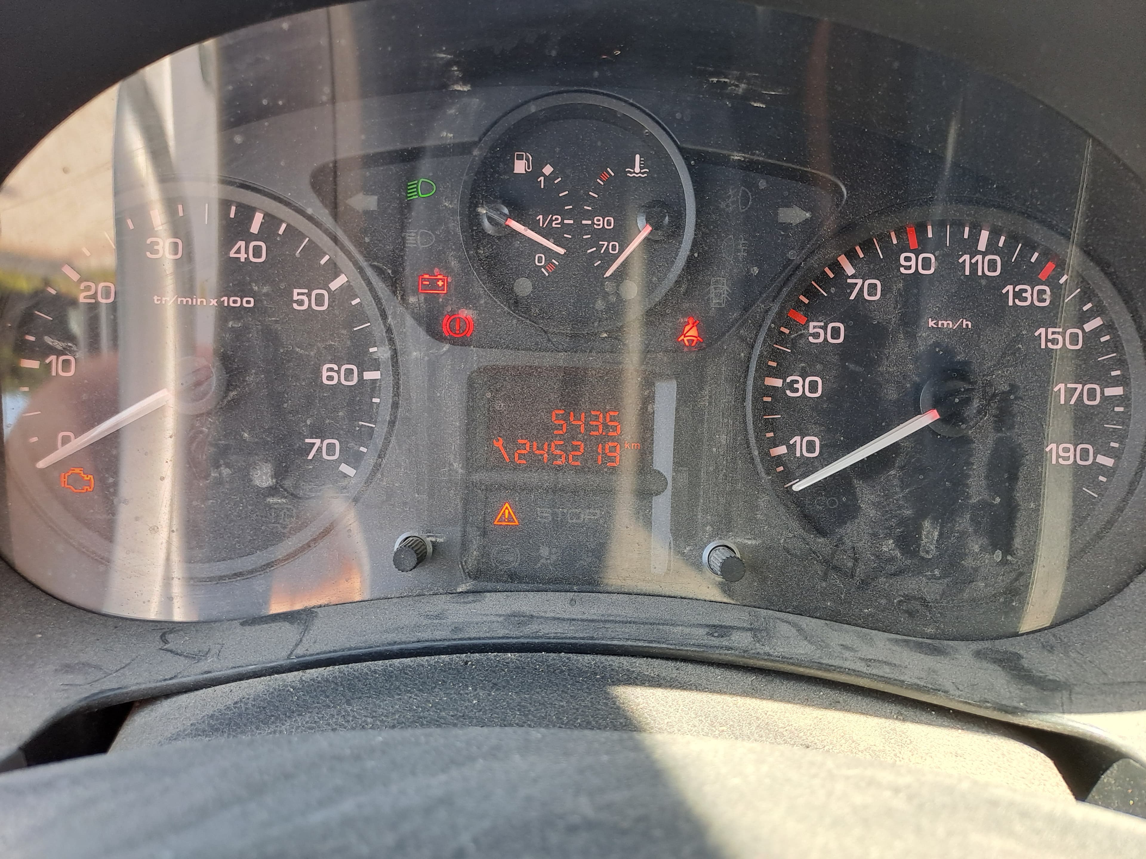Peugeot Partner 1.6 HDI — image 25