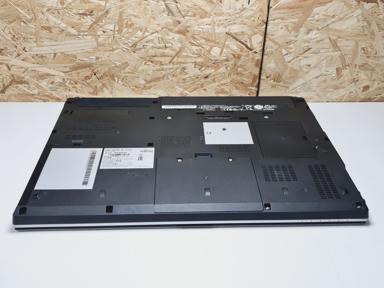 Portátil Fujitsu Celsius H770 — imagem 6