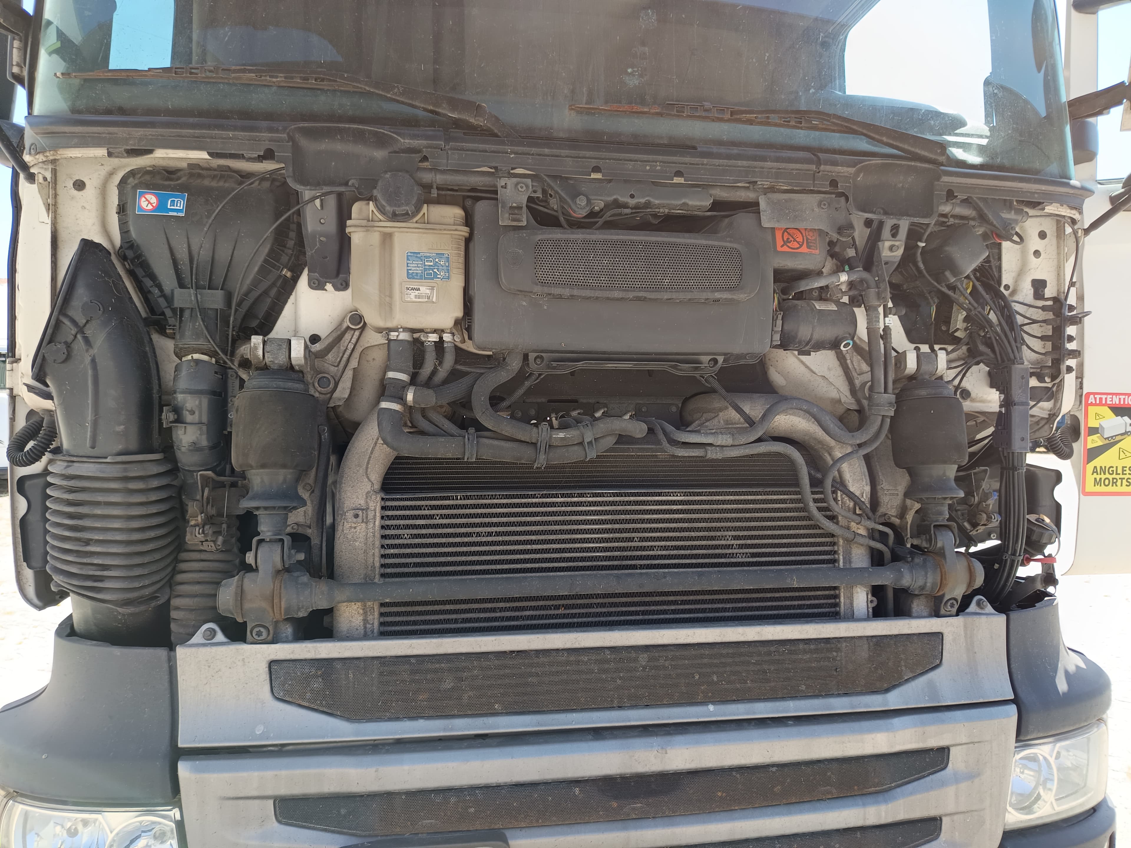 Scania R410 · Ano 2015 — image 12