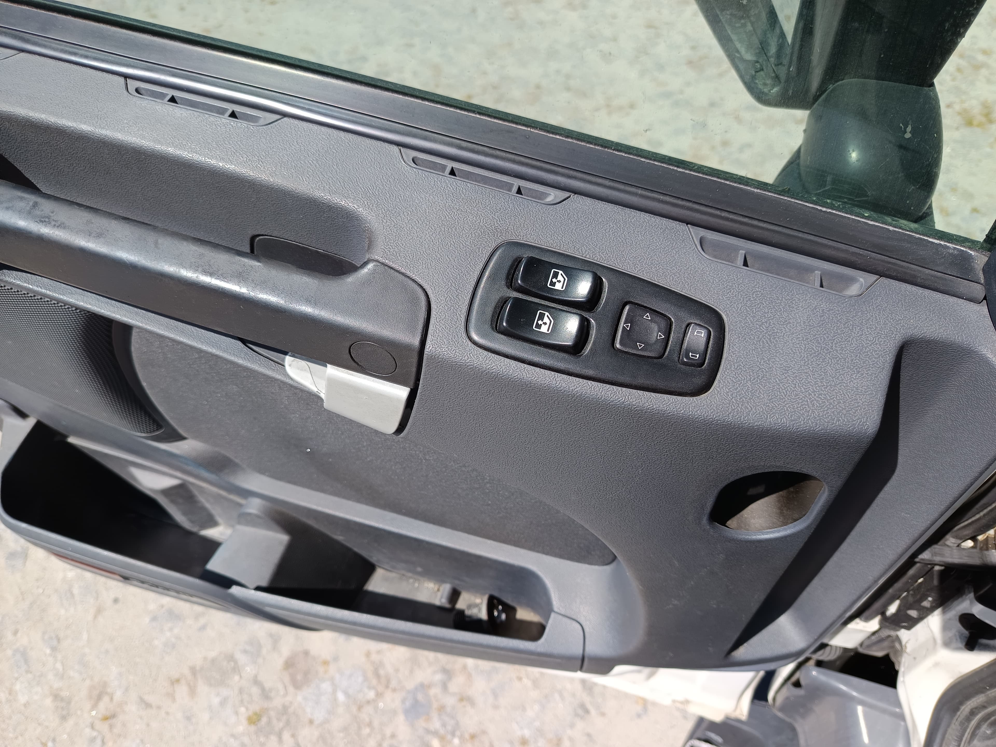 Scania R410 · Ano 2015 — image 19
