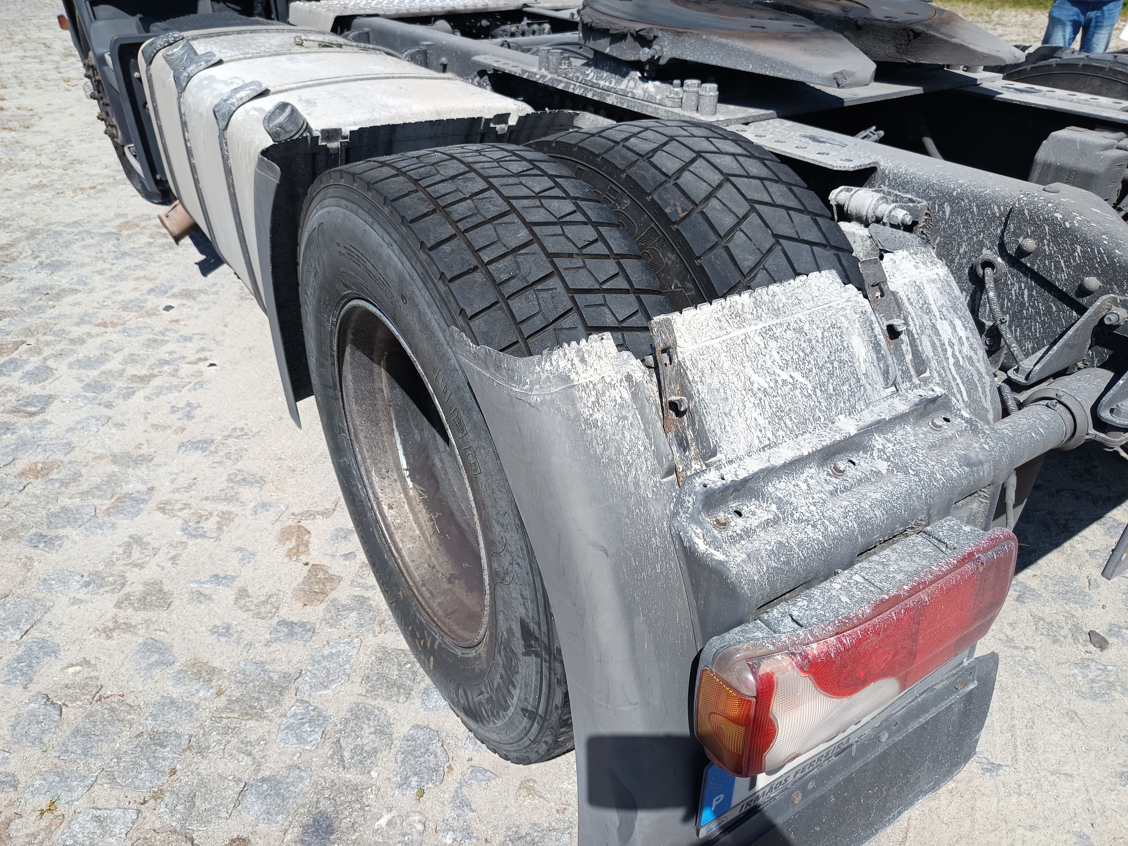 Scania R410 · Ano 2015 — image 6